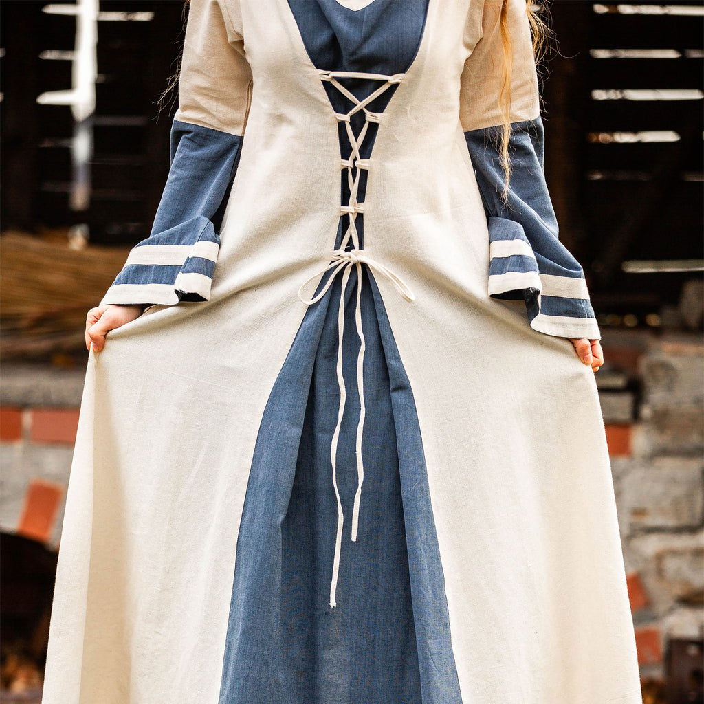 Imagen del producto Vestido medieval con mangas de trompeta azul-natural