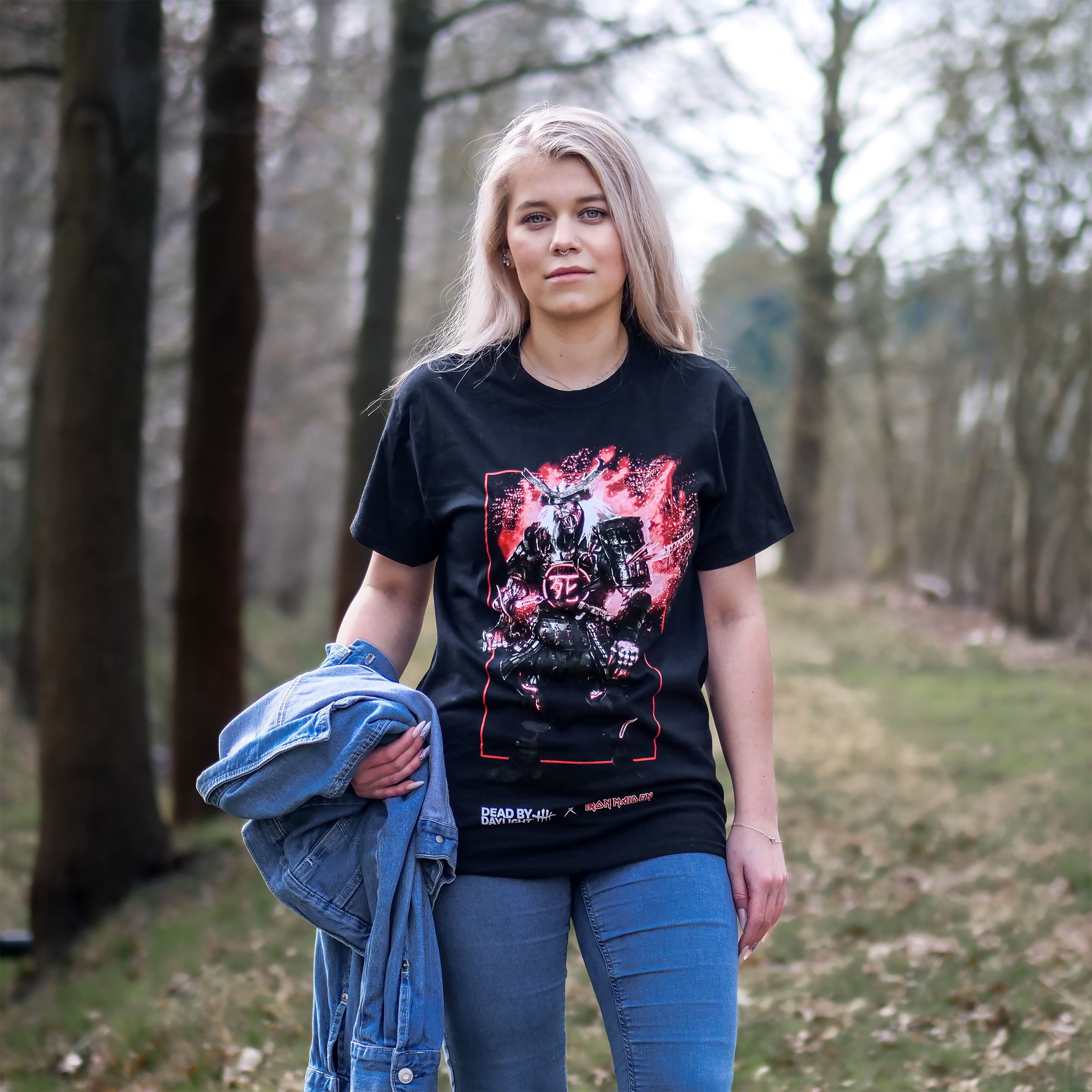 Imagen del producto Dead by Daylight x Iron Maiden - Oni Samurai Eddie Killer Camiseta