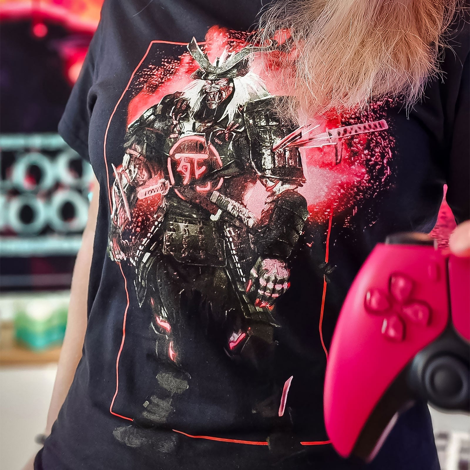 Imagen del producto Dead by Daylight x Iron Maiden - Oni Samurai Eddie Killer Camiseta