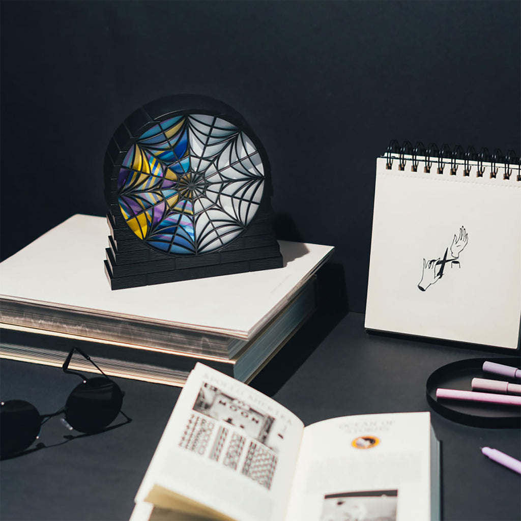 Imagen del producto Miércoles - Lámpara de Ventana Nevermore