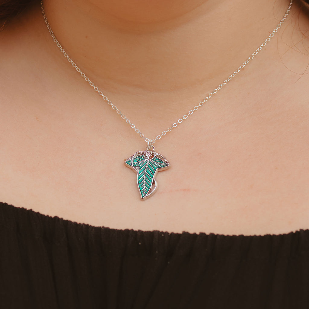 Imagen del producto Collar con broche de hoja - El señor de los anillos