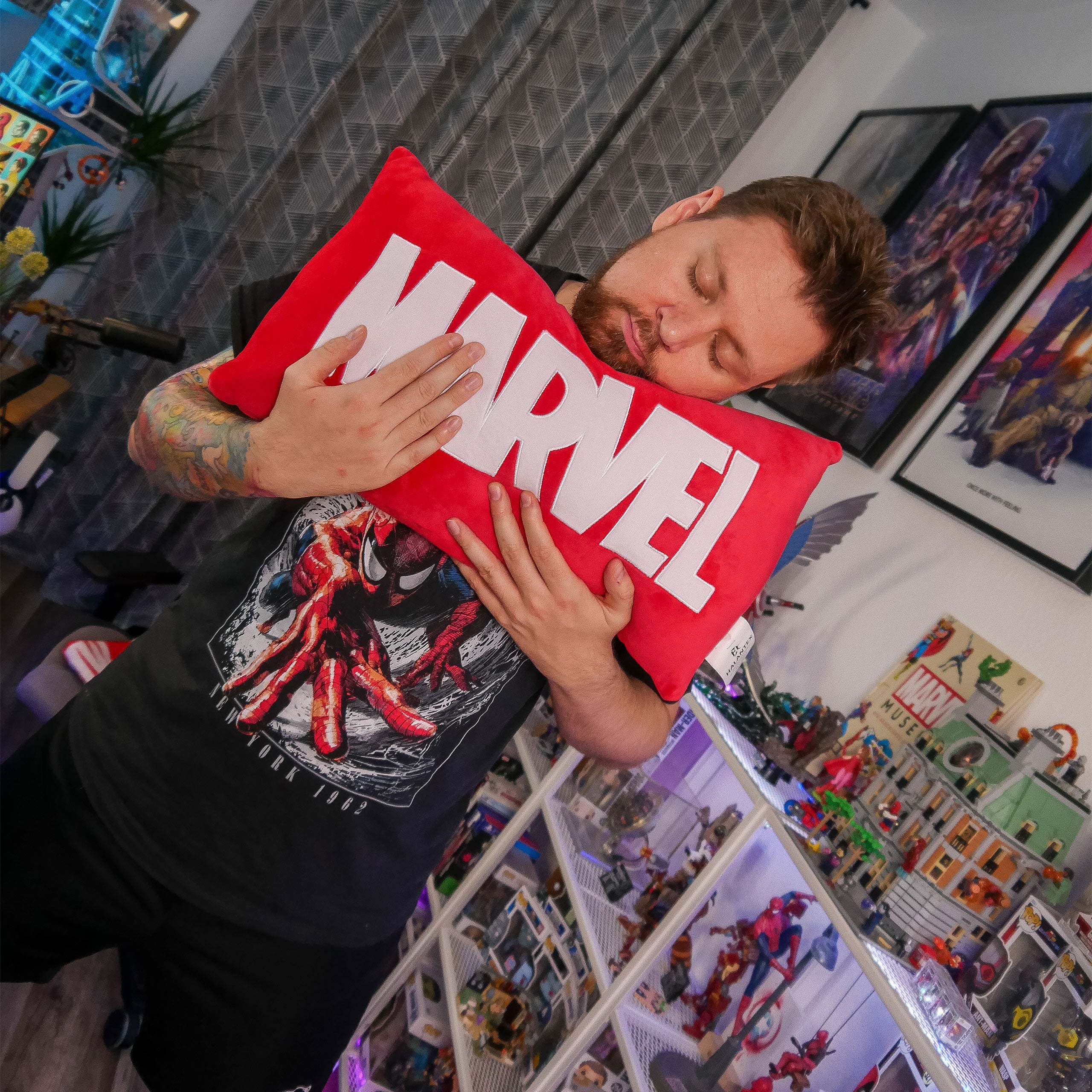 Imagen del producto Marvel - Almohada Logo rojo