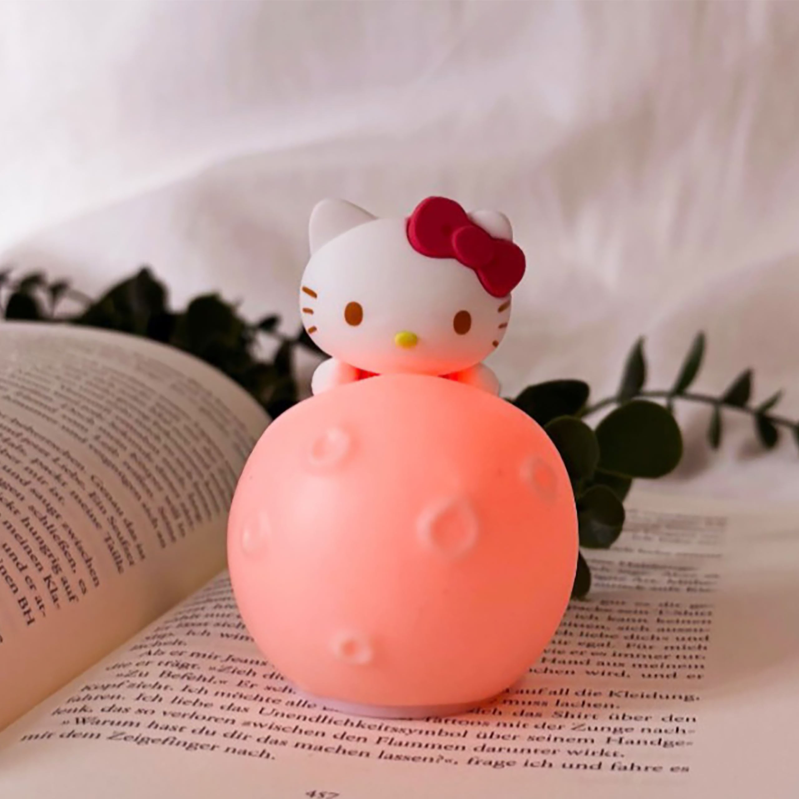 Imagen del producto Sanrio - Hello Kitty y Friends Mystery Mini Luz Nocturna