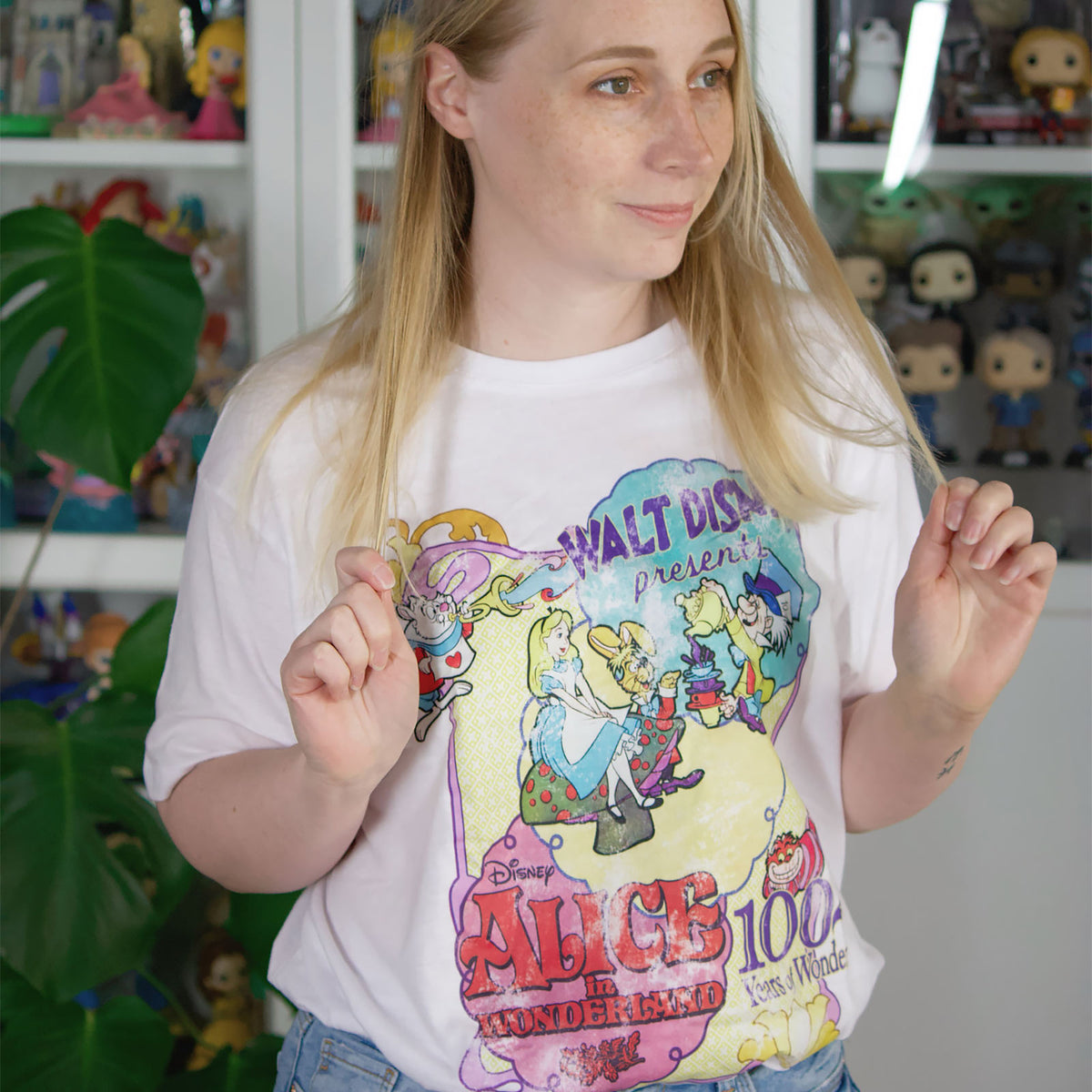 Imagen del producto Alice en el país de las maravillas - Camiseta vintage con póster blanco