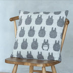 Imagen del producto Totoro - Cojín Silueta Totoro