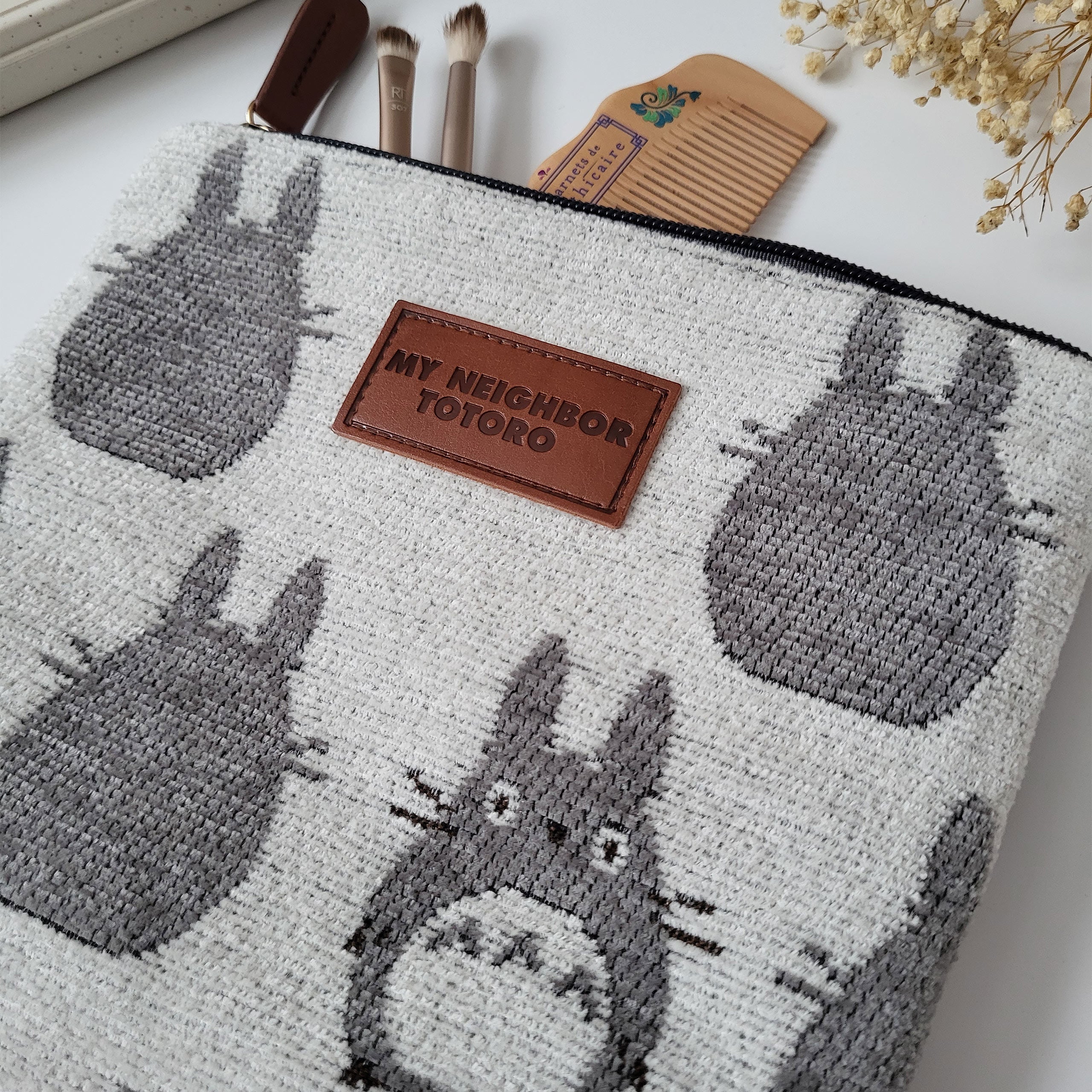 Imagen del producto Totoro - Bolsa de cosméticos Silueta Totoro