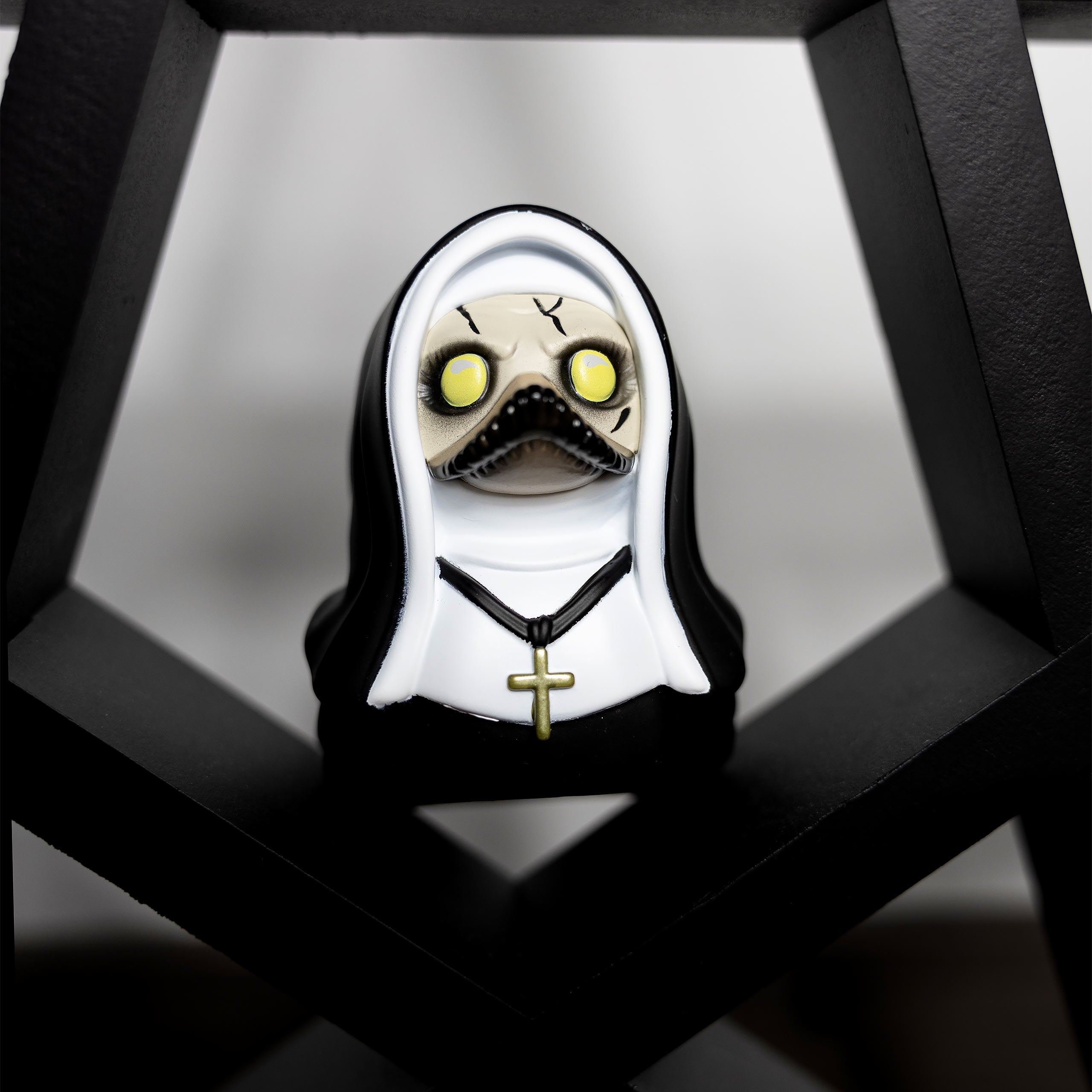 Imagen del producto La Monja - Pato de decoración TUBBZ