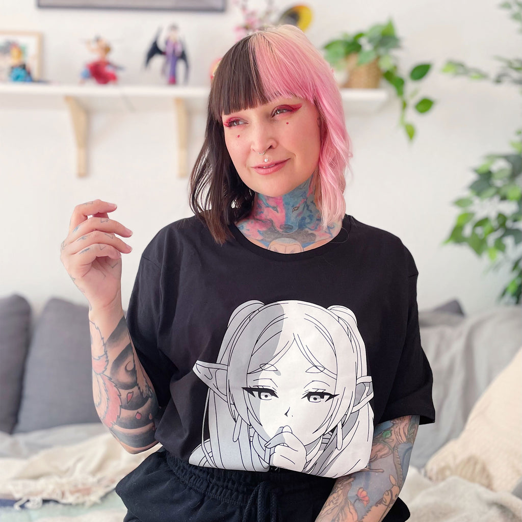 Imagen del producto Camiseta de personaje para fans de Frieren negro