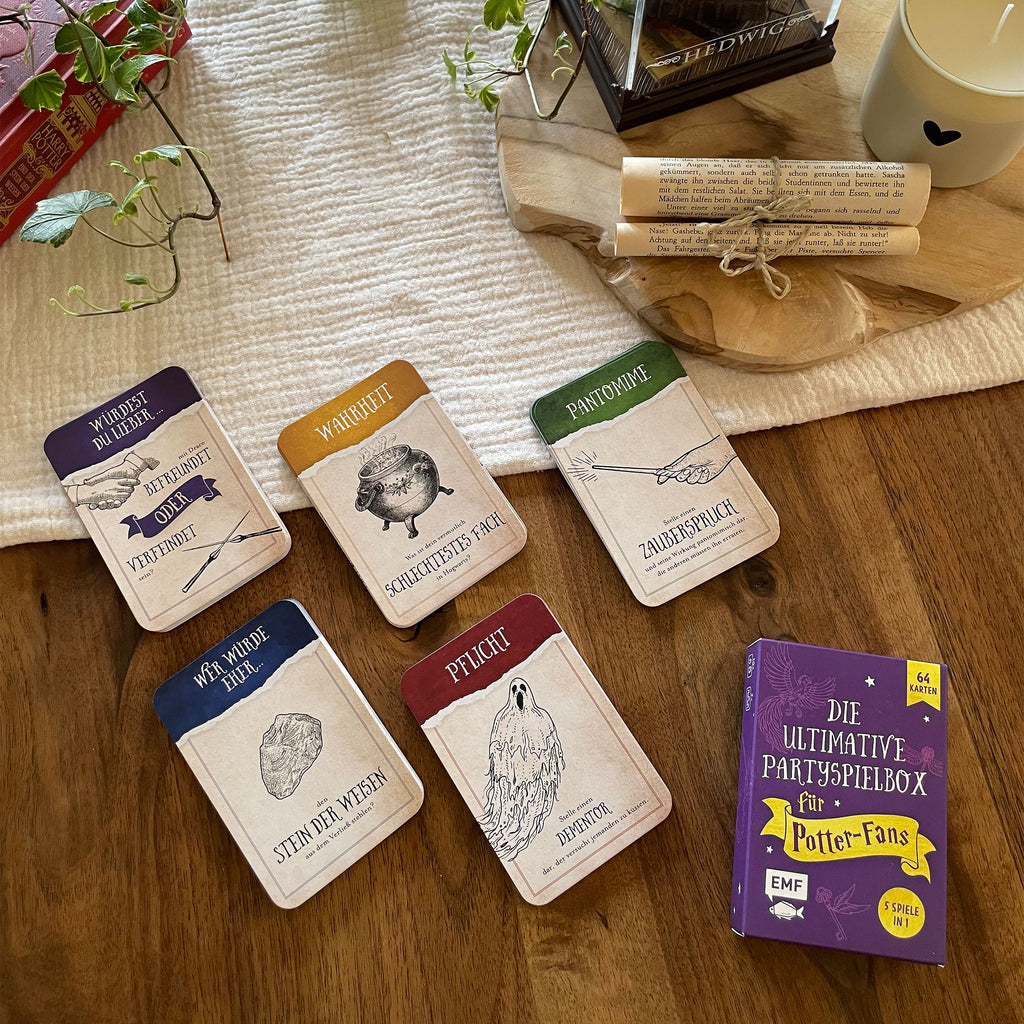 Product image The ultimate party game box for Harry Potter fans - playing cards