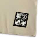 Imagen del producto Attack on Titan - Camiseta oversize beige de grupo