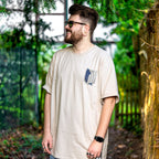 Imagen del producto Attack on Titan - Camiseta oversize beige de grupo