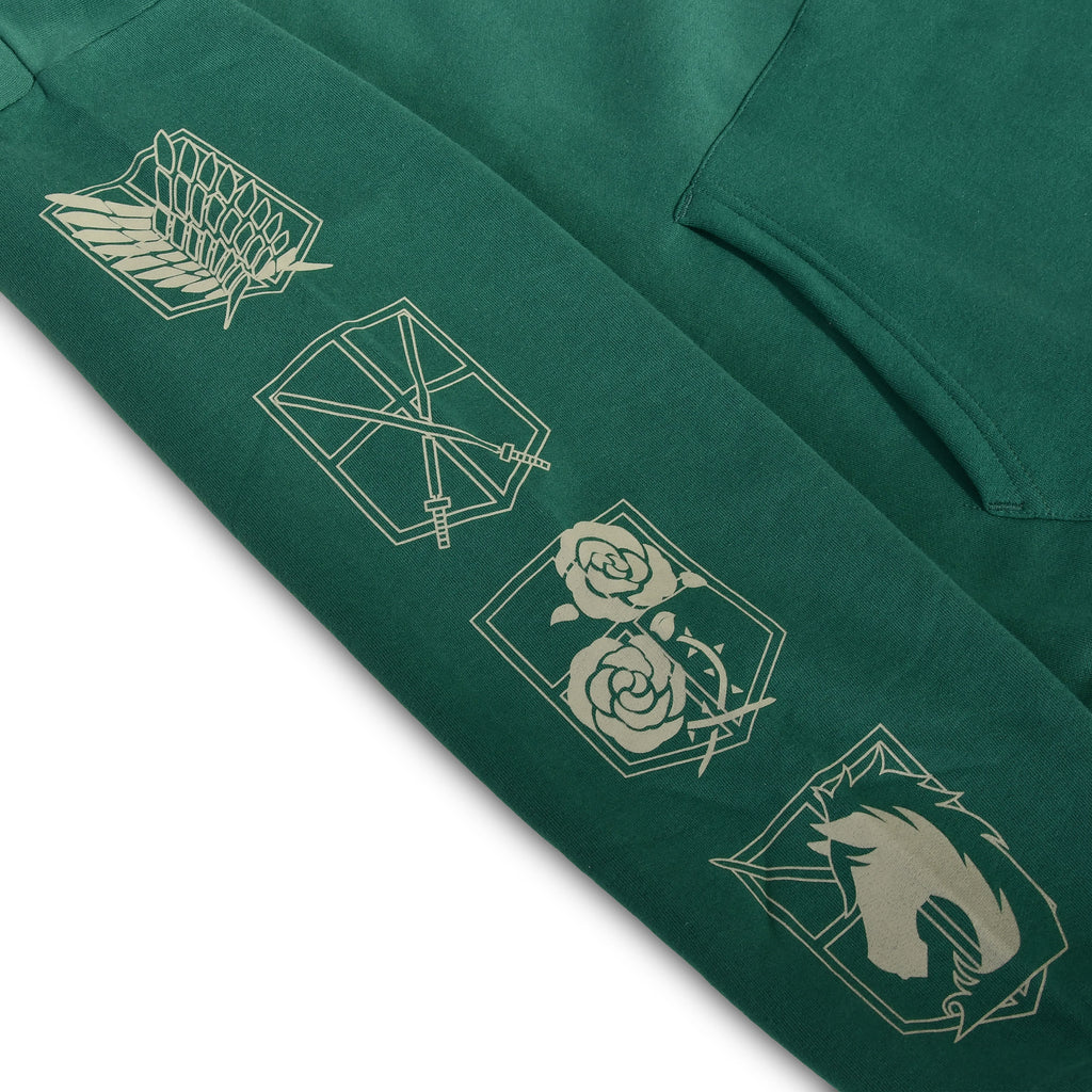 Imagen del producto Hoodie militar verde con símbolo de explorador - Attack on Titan