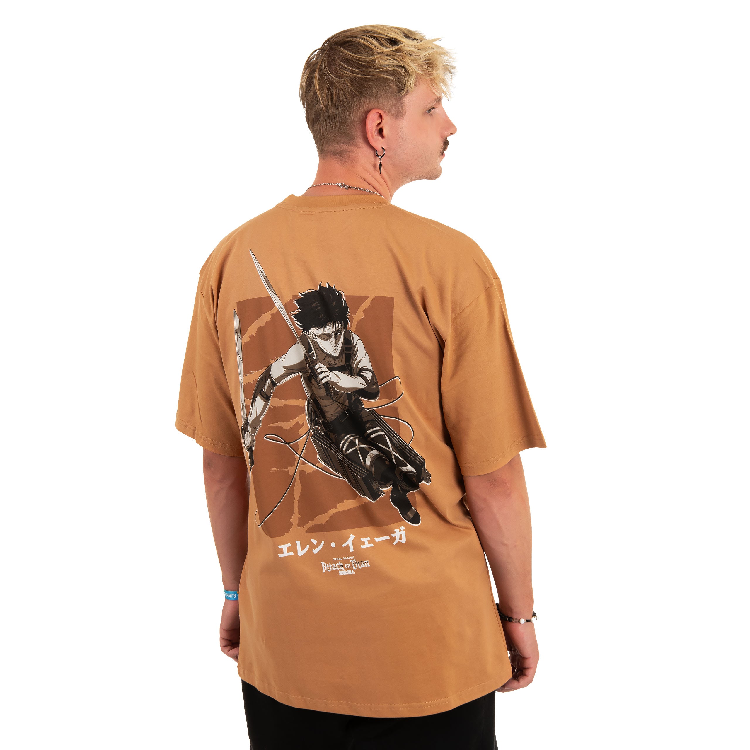 Product image Attack on Titan - Levi Oversize T-Shirt Orange