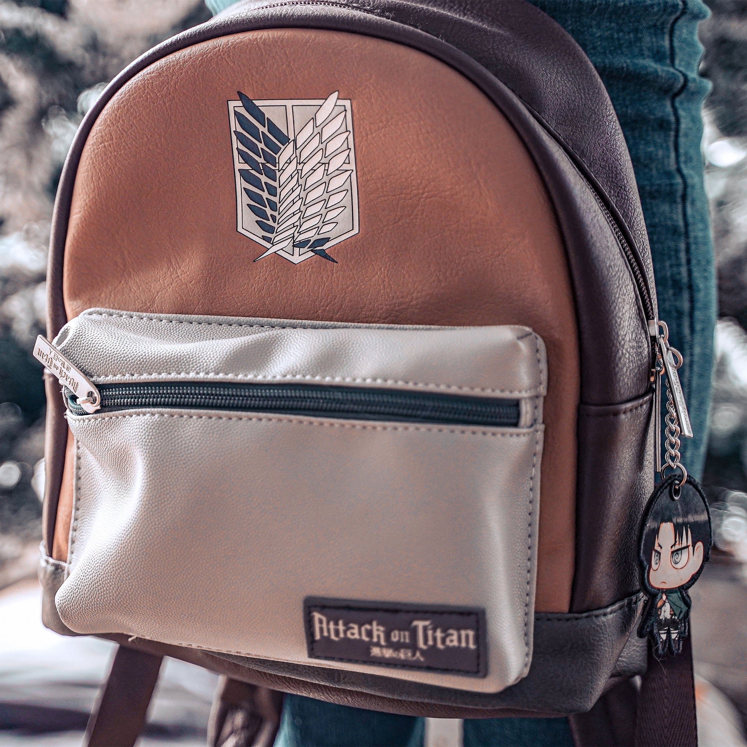 Imagen del producto Attack on Titan - Levi Chibi Mini Mochila