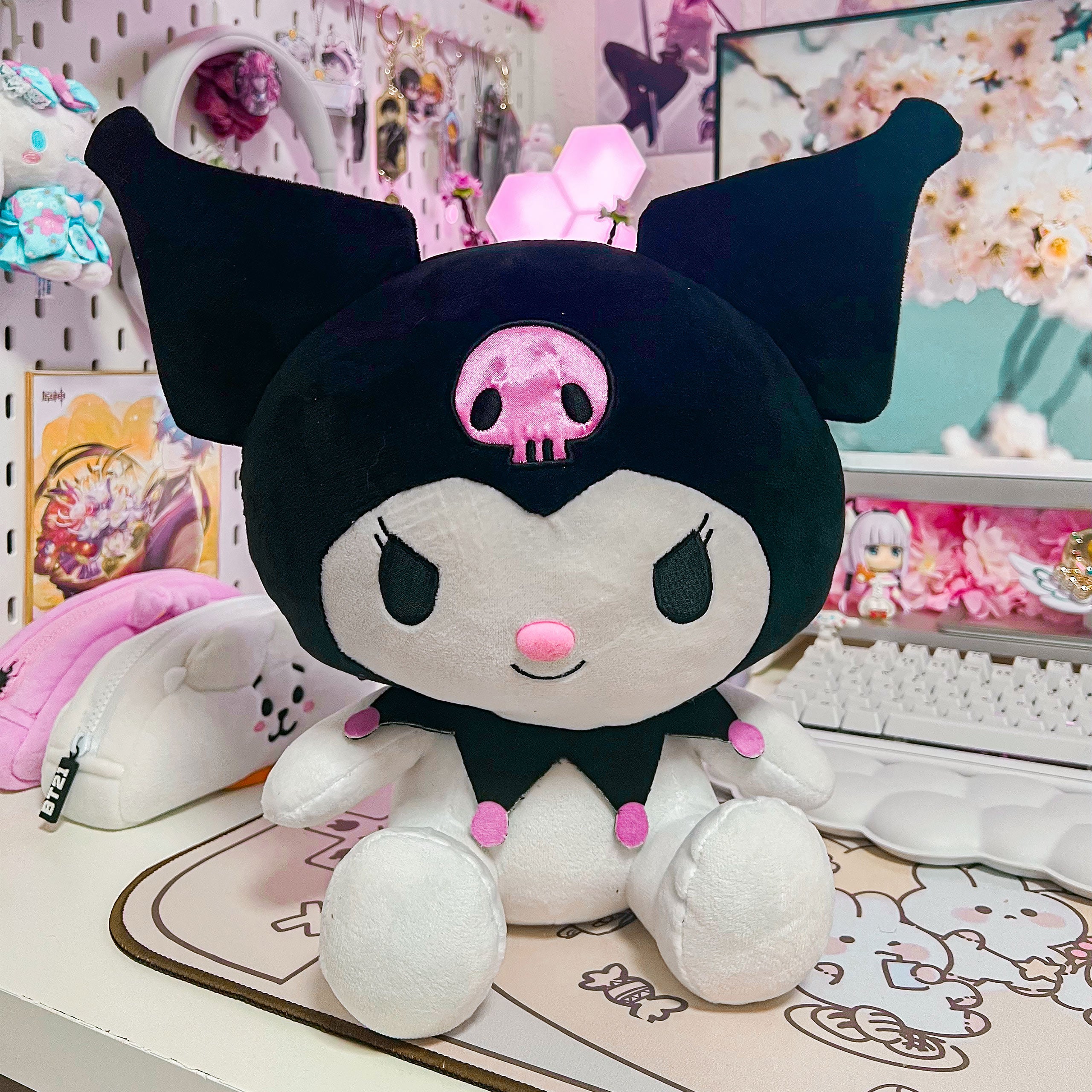 Imagen del producto Sanrio - Figura de Peluche Kuromi Hello Kitty