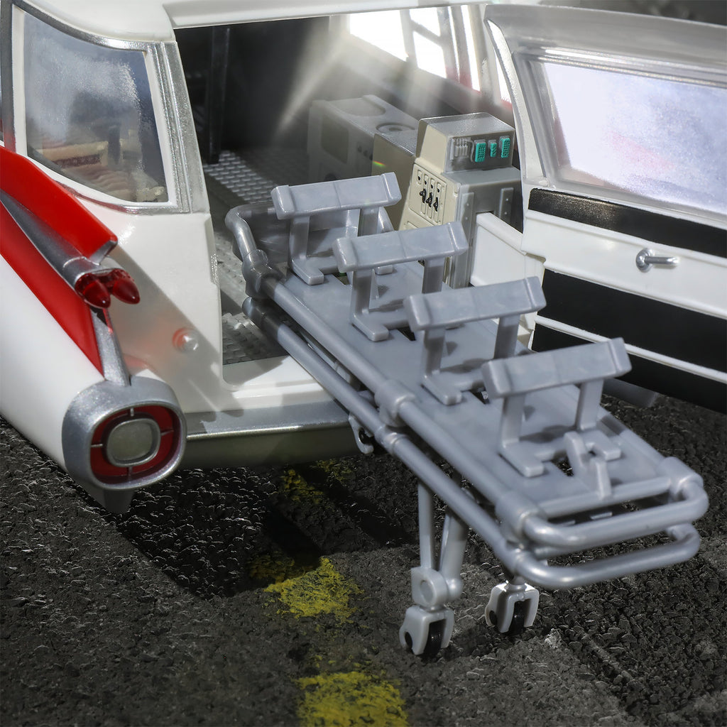 Imagen del producto Ghostbusters - Ecto-1 Set de Figuras de Acción 40 Aniversario