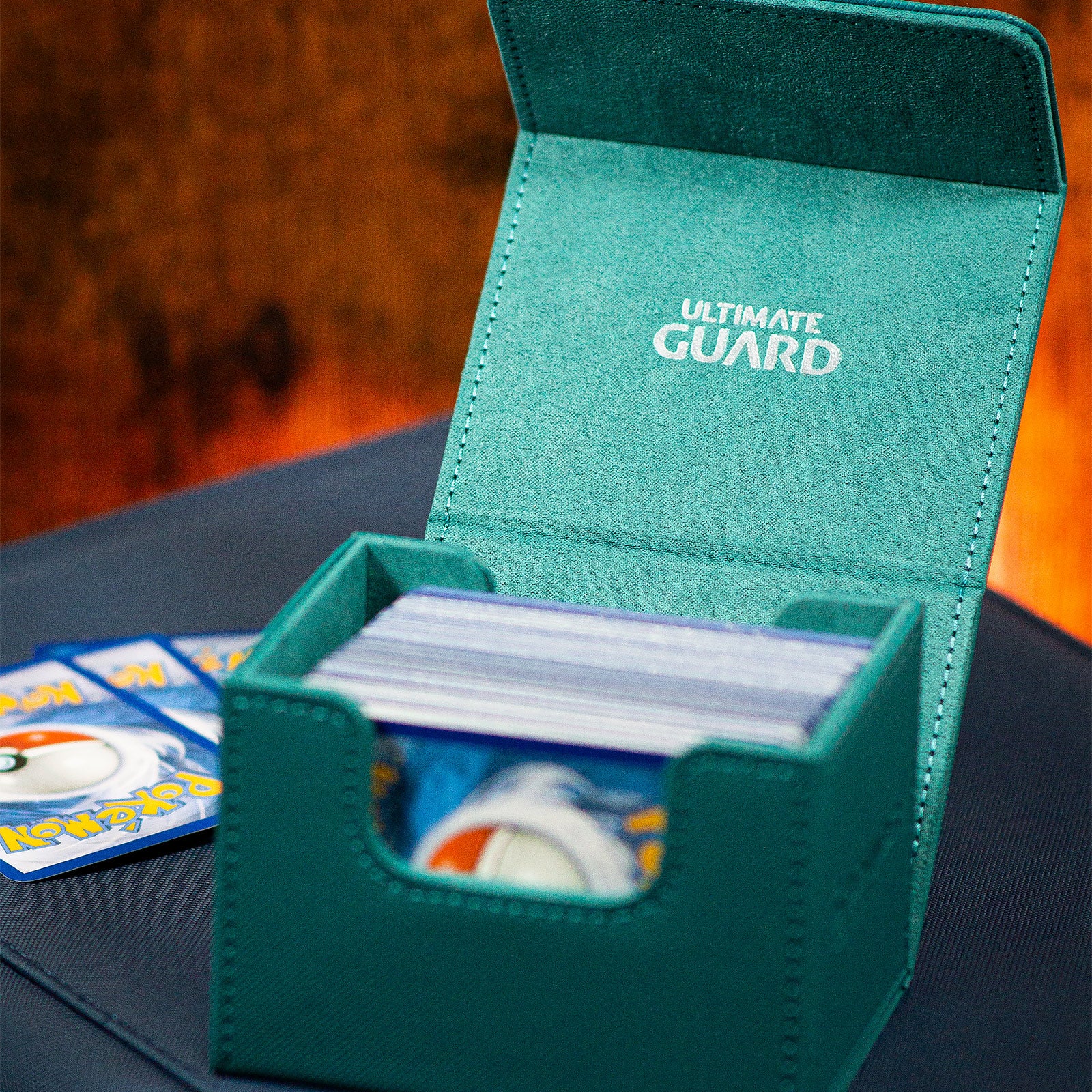 Imagen del producto Caja de cartas coleccionables Ultimate Guard azul para 100 cartas