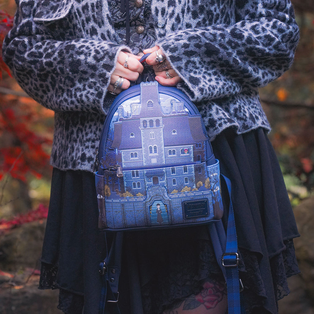 Imagen del producto Wednesday - Nevermore Academy Mochila Mini Brillante en la Oscuridad