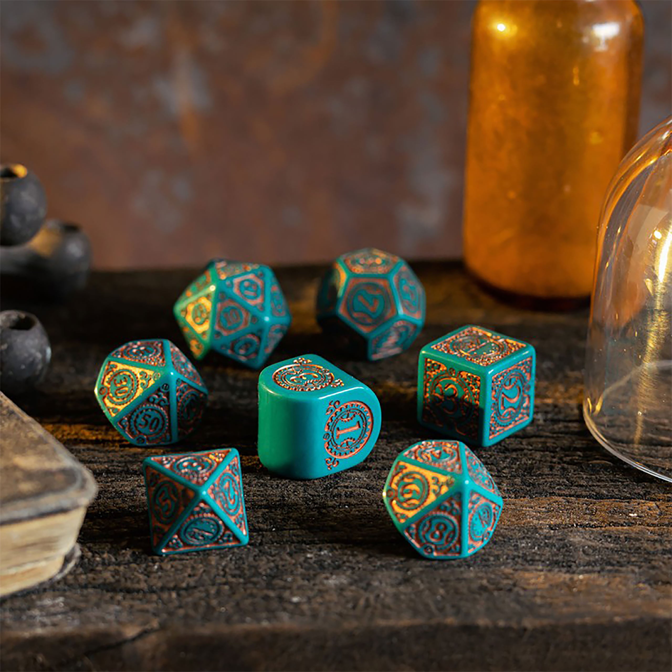 Imagen del producto Set de Dados RPG Moderno Steampunk Clockwork Nautical Apparatus 7 piezas