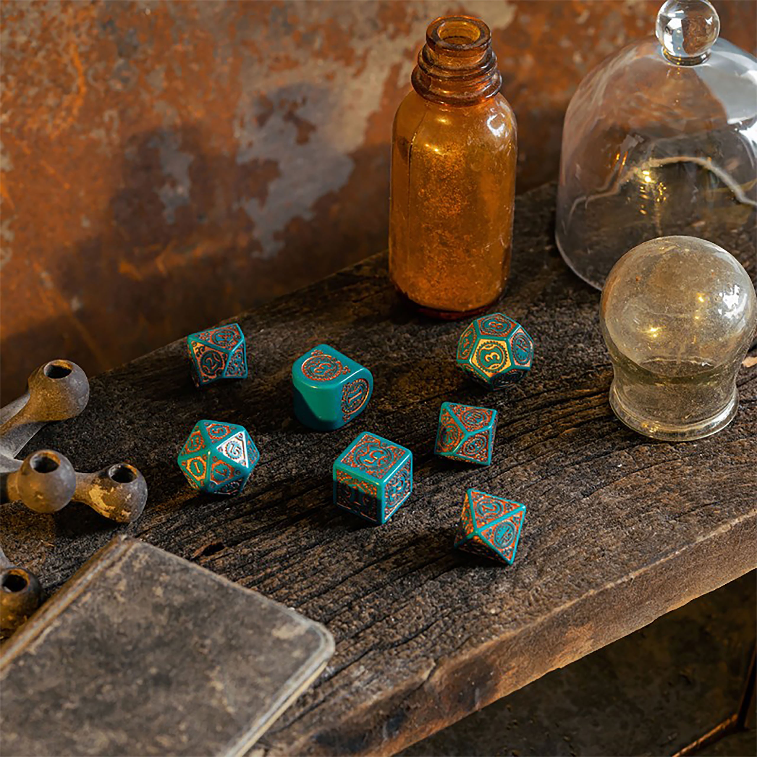 Imagen del producto Set de Dados RPG Moderno Steampunk Clockwork Nautical Apparatus 7 piezas