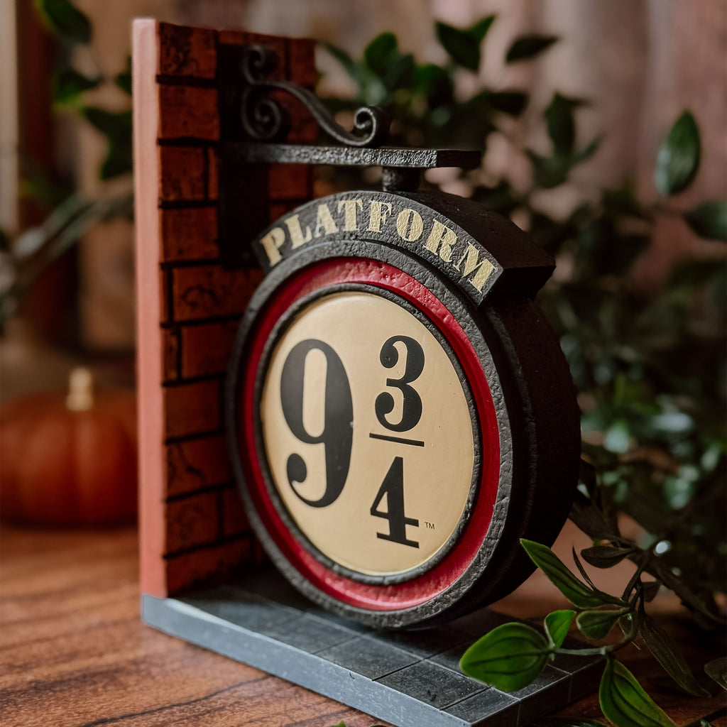 Product image Harry Potter - Platform 9 3/4 Bookend
