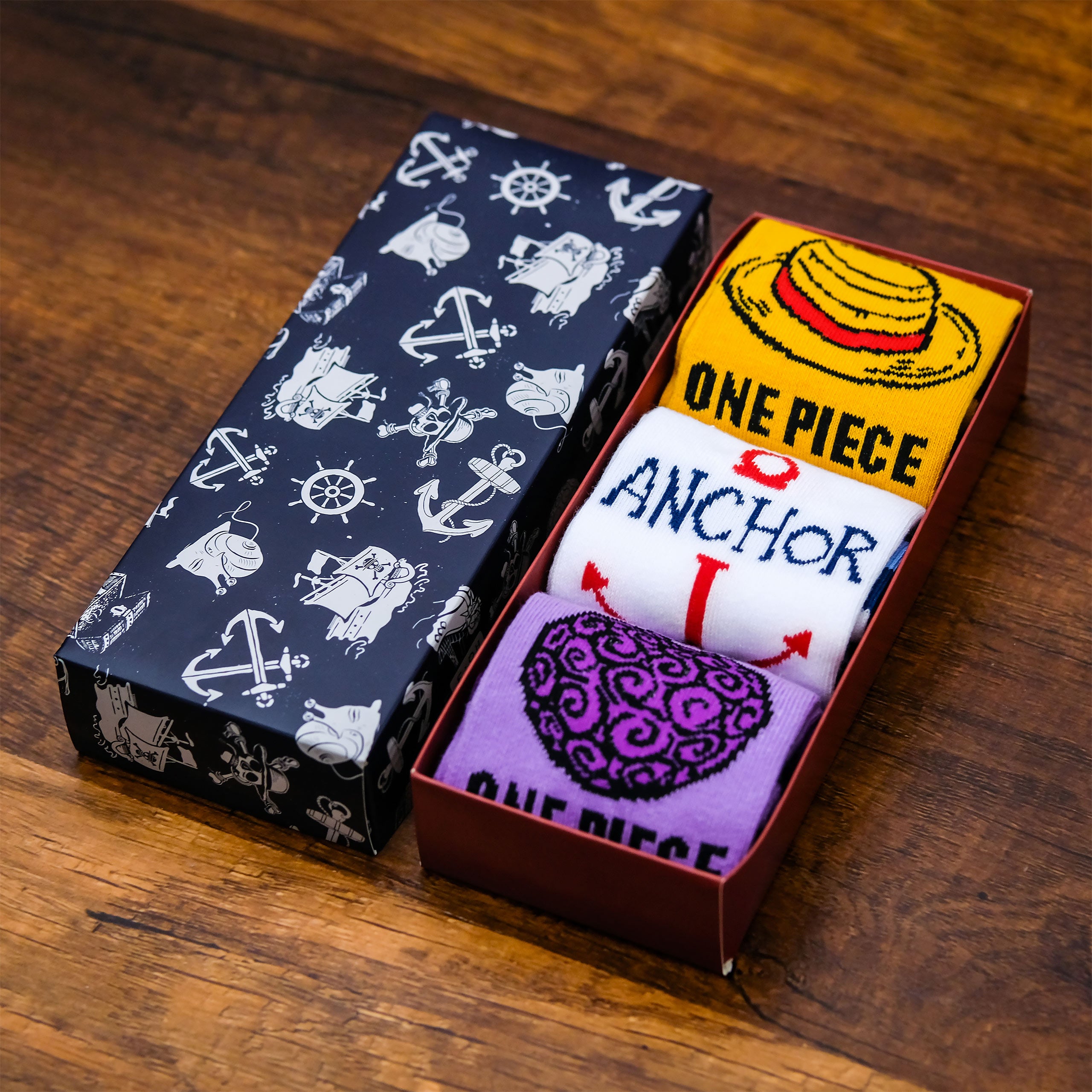 Imagen del producto Set de 3 pares de calcetines One Piece en caja de regalo