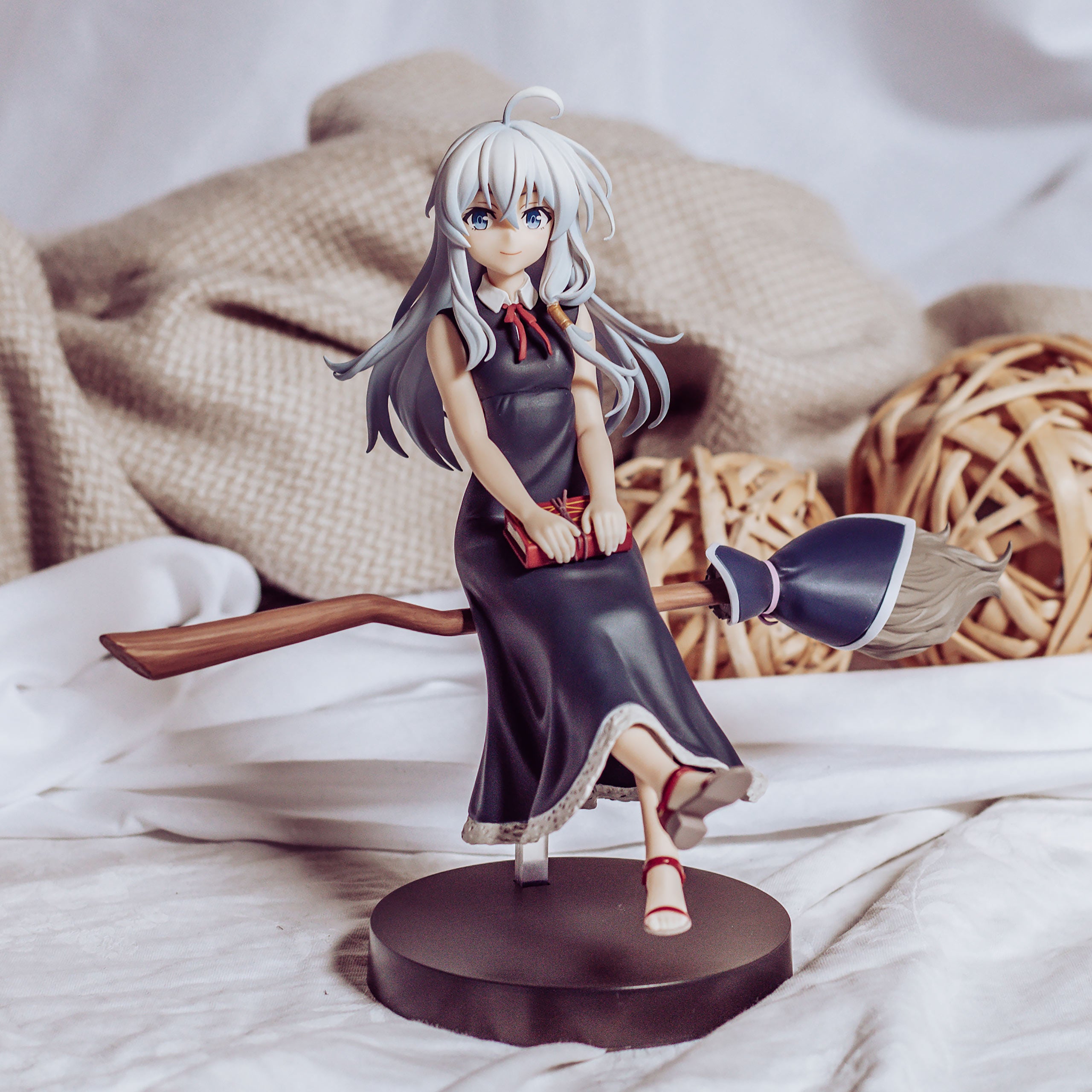 Product image Wandering Witch - Elaina Pop Up Parade Figure