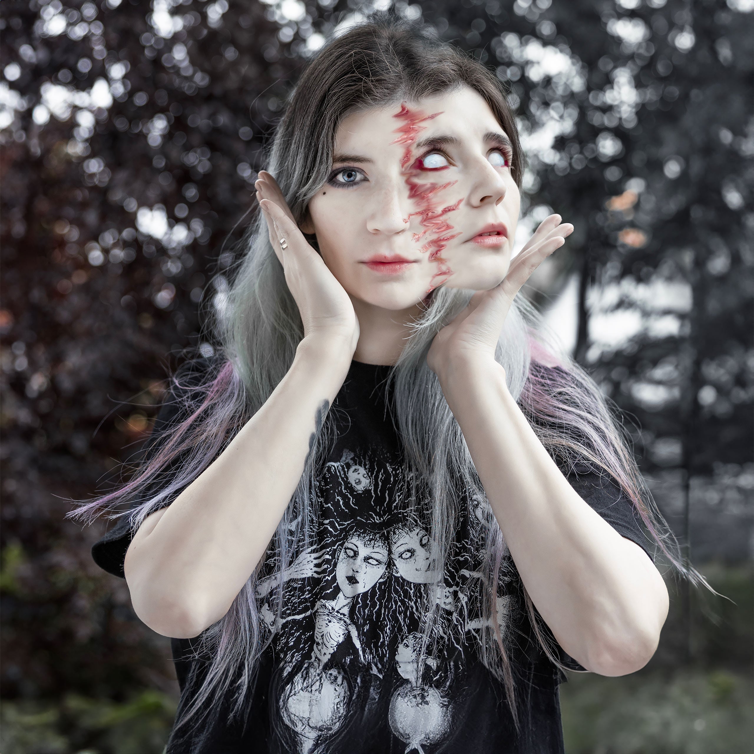 Imagen del producto Junji Ito - Camiseta negra Crawling