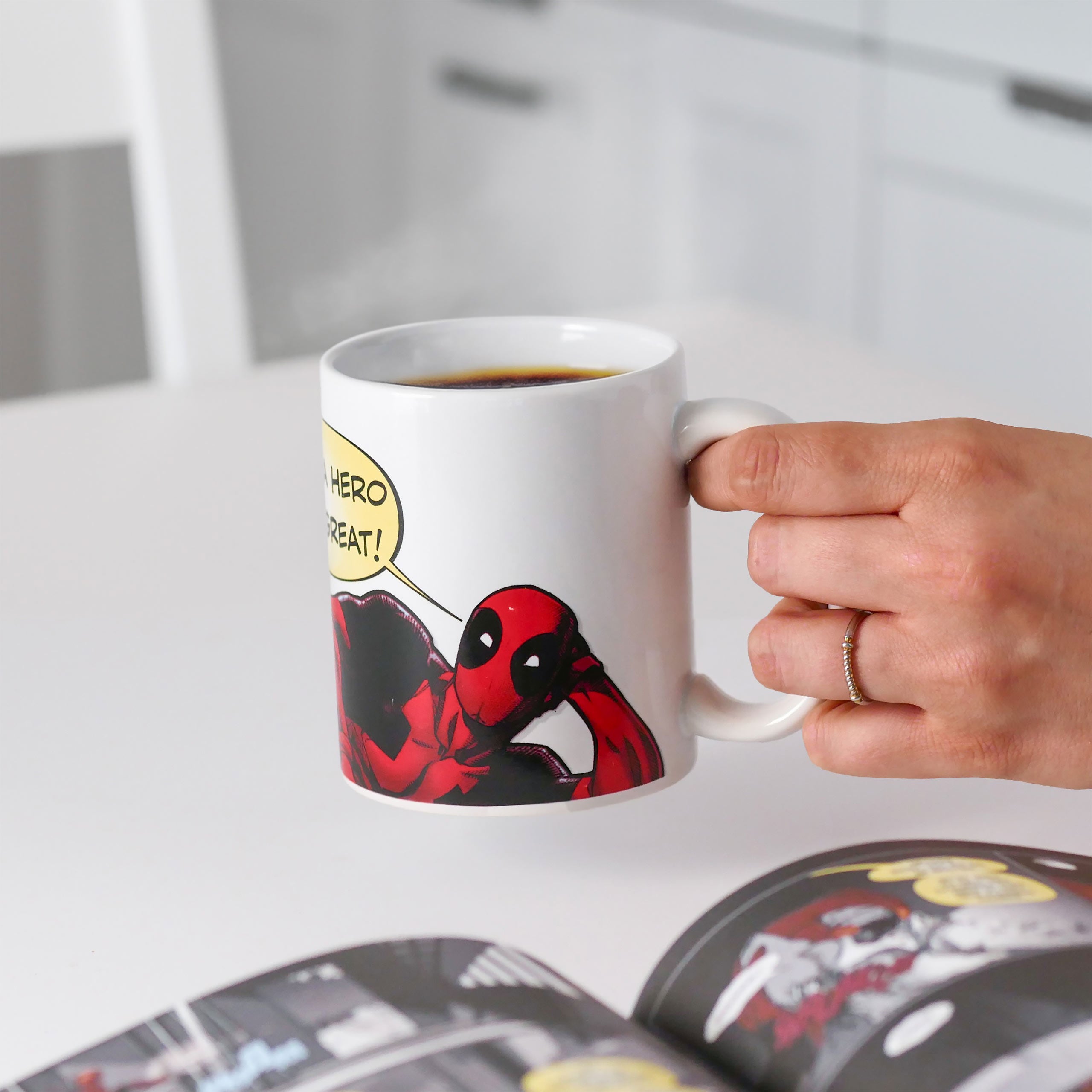 Imagen del producto Deadpool - Ser un héroe se siente genial Taza