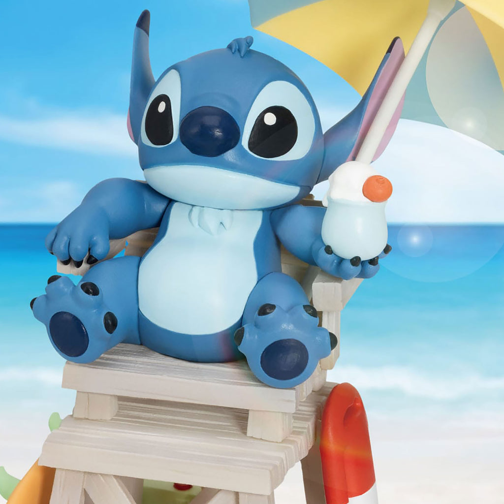 Product image Stitch Summer Vibe D-Stage Diorama Figure - Lilo & Stitch