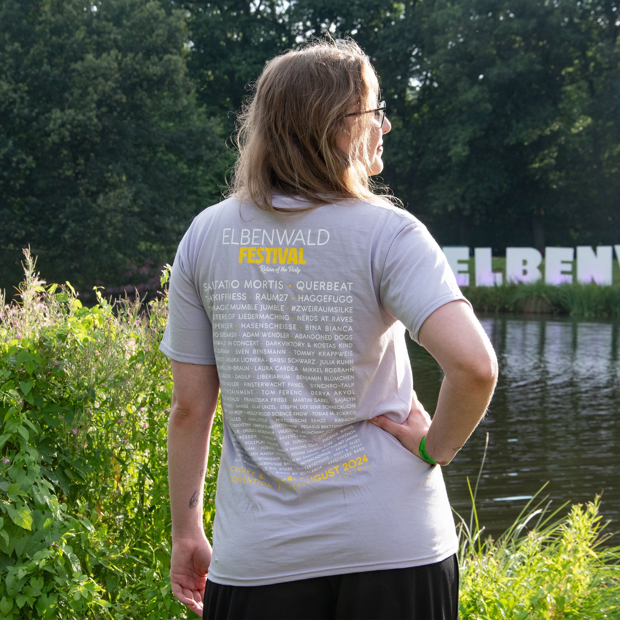 Imagen del producto Camiseta morada Elbenwald Festival Return of the Party