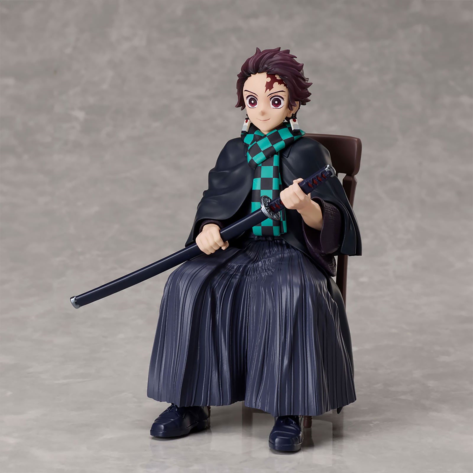 Imagen del producto Demon Slayer - Tanjiro Kamado Figura sin escala