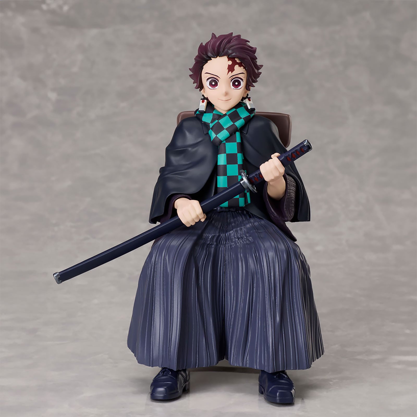 Imagen del producto Demon Slayer - Tanjiro Kamado Figura sin escala