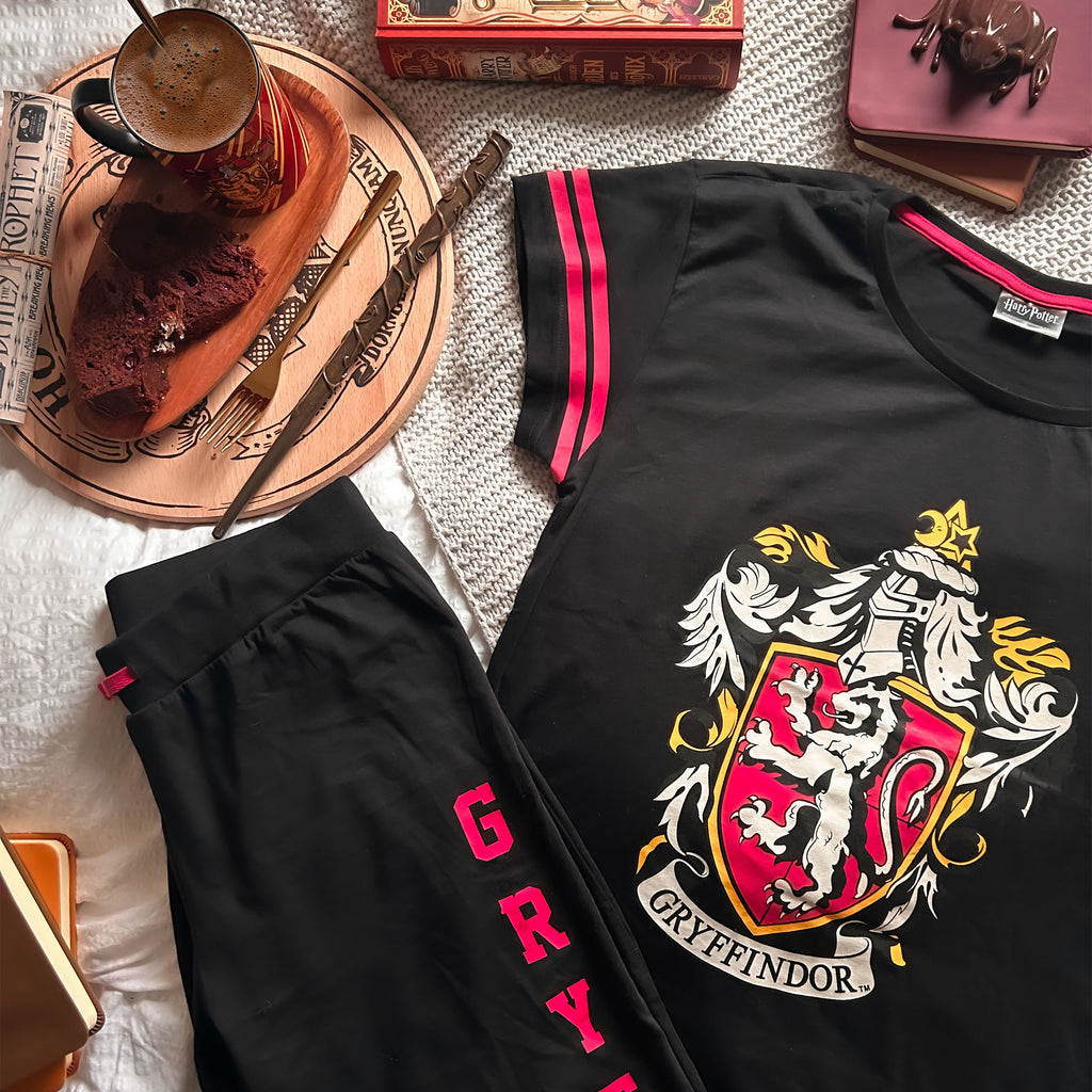 Imagen del producto Pijama escudo Gryffindor negro - Harry Potter