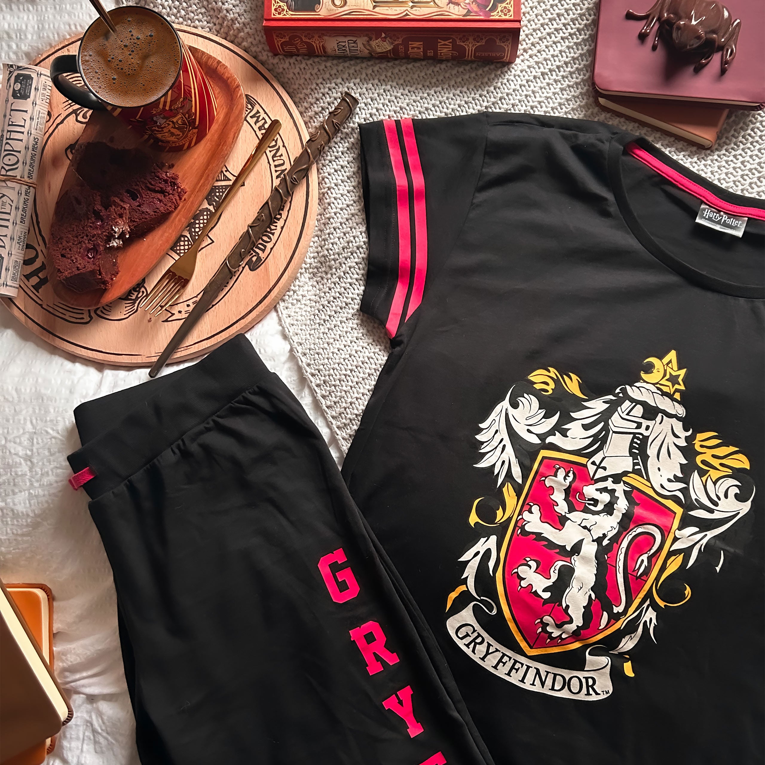 Imagen del producto Pijama escudo Gryffindor negro - Harry Potter
