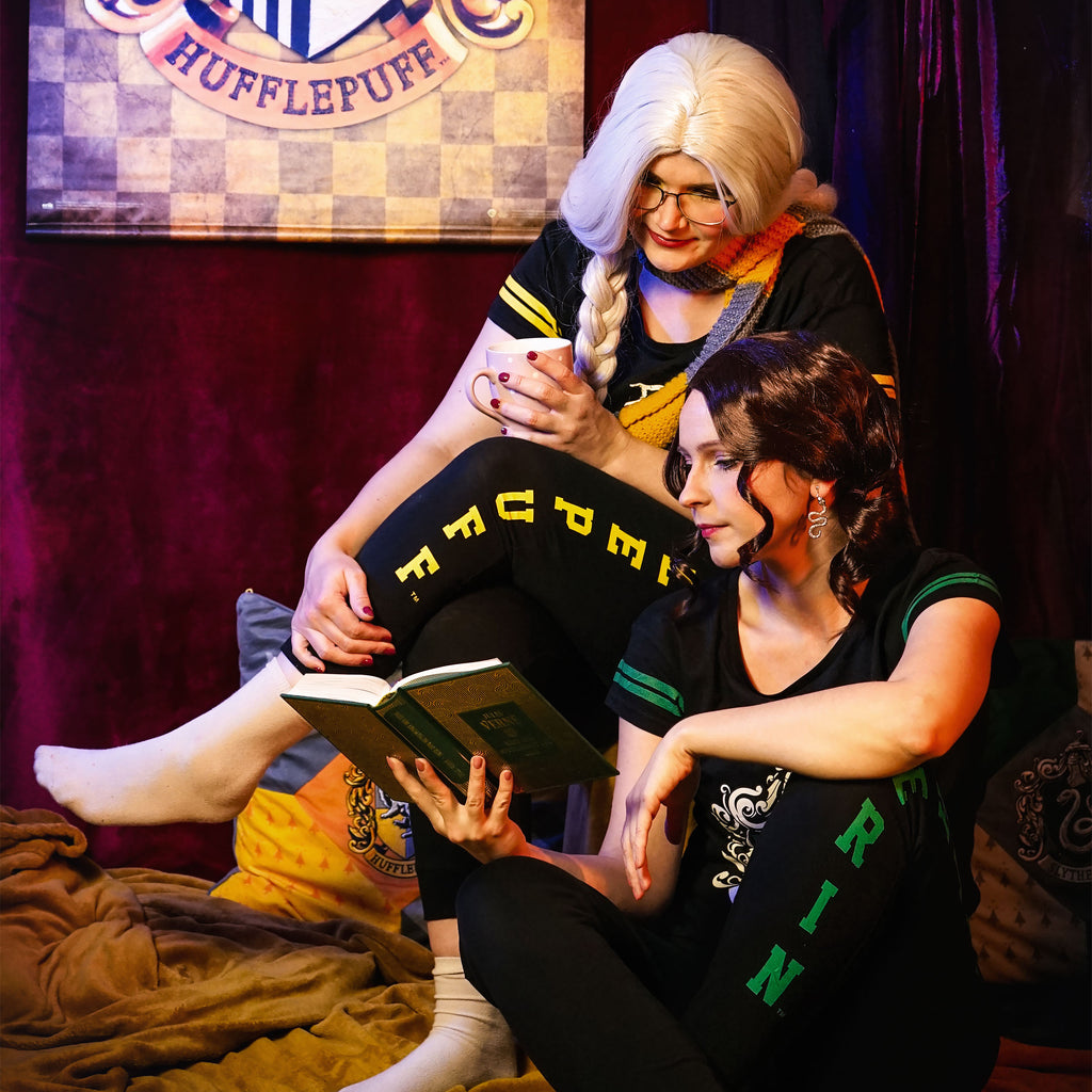 Imagen del producto Pijama escudo Hufflepuff negro - Harry Potter