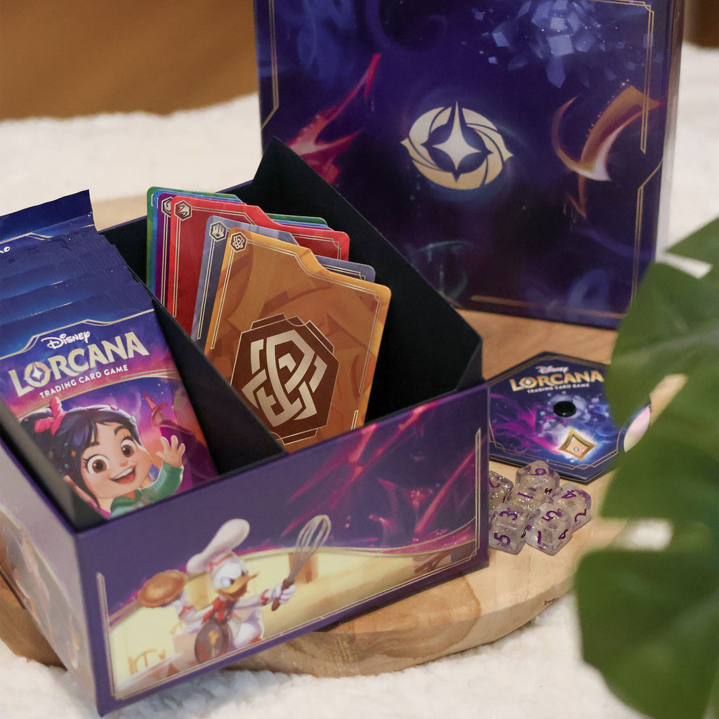 Imagen del producto Disney Lorcana Cofre del Tesoro de los Luminari - Juego de Cartas Coleccionables Luces del Cielo
