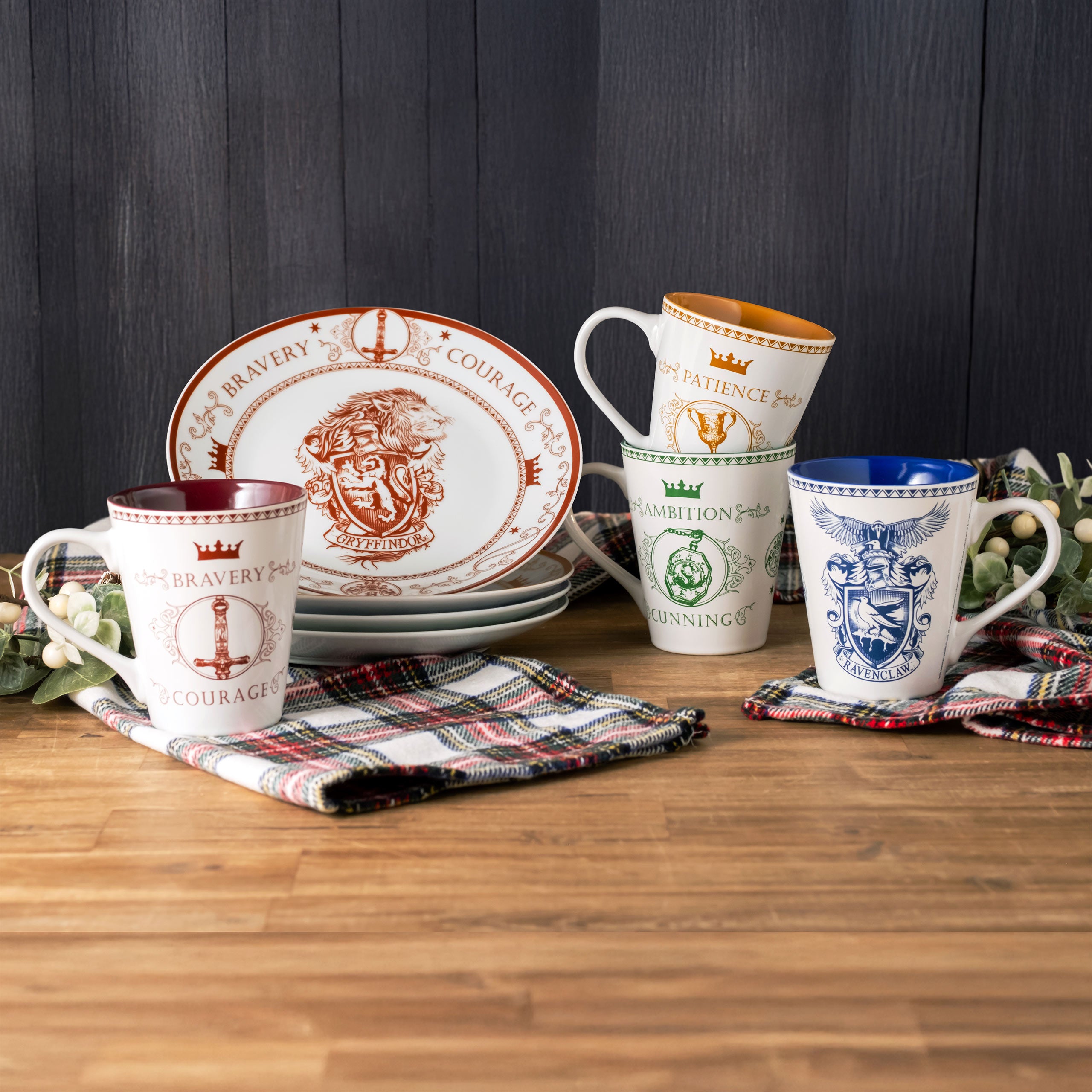 Product image Harry Potter - Hogwarts Plate and Mug Set