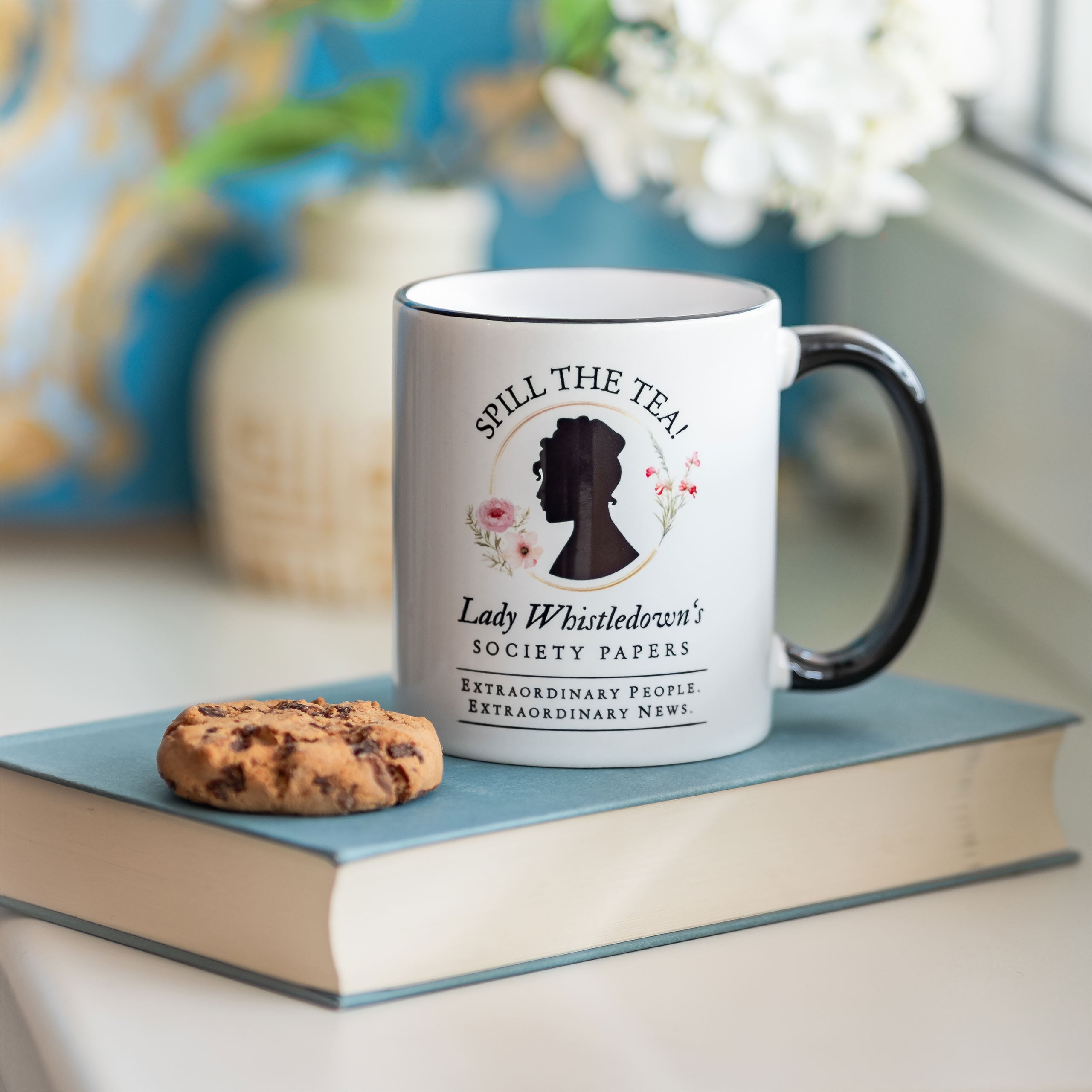 Imagen del producto ¡Derrama el té! Taza Society Papers para fans de Bridgerton