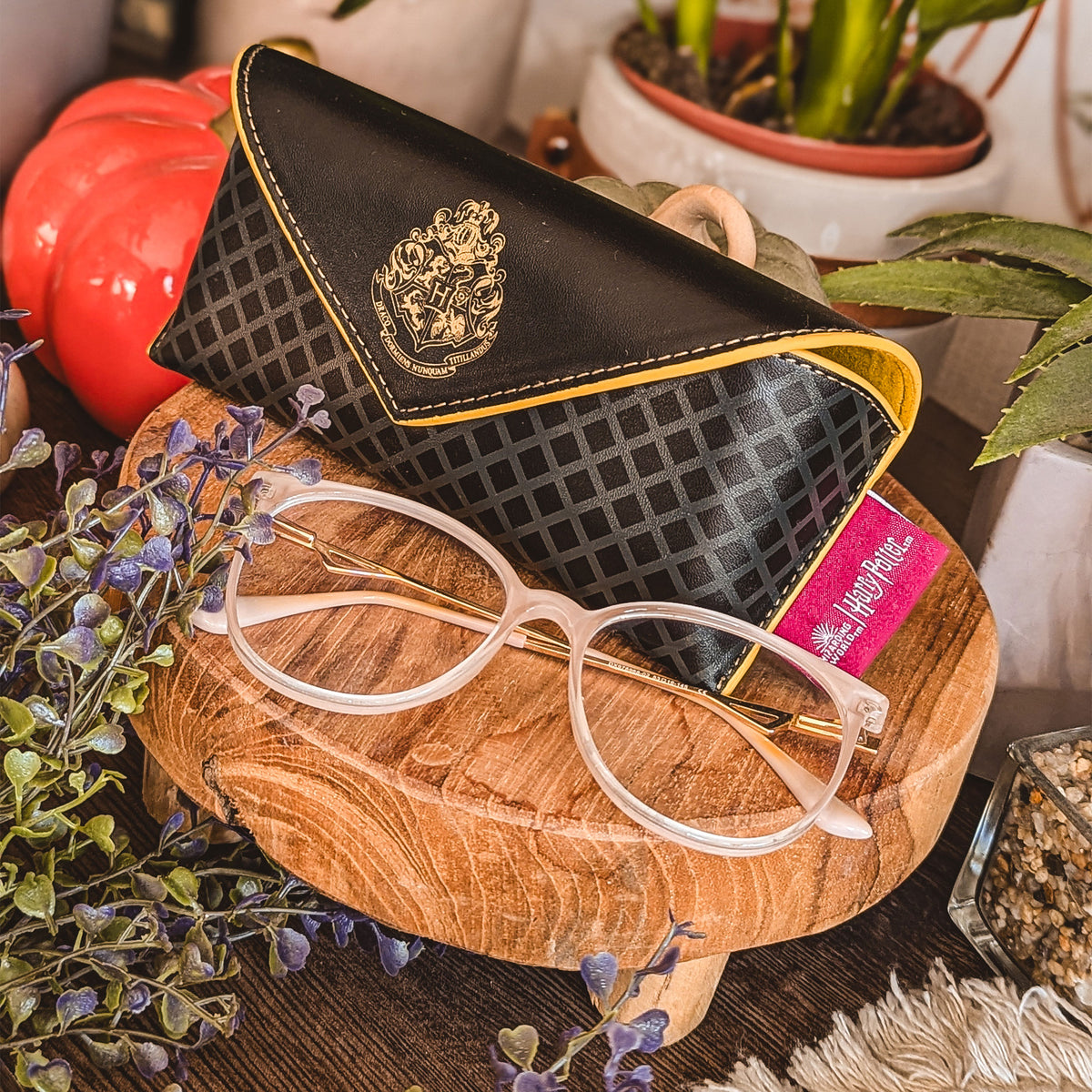 Imagen del producto Harry Potter - Estuche para Gafas Negro con el Emblema de Hogwarts