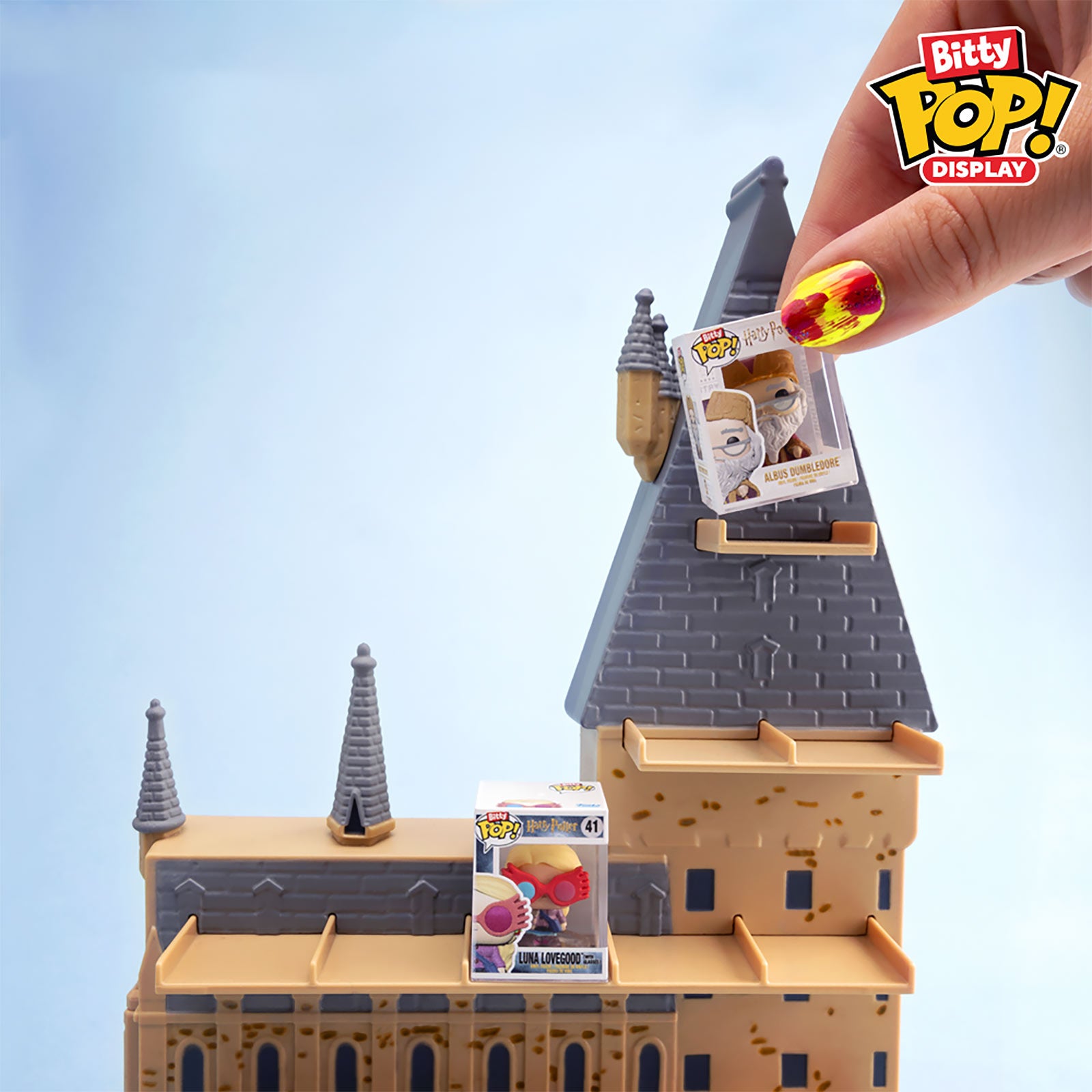 Product image Harry Potter - Hogwarts Castle Funko Bitty Pop Display with 2 Figures