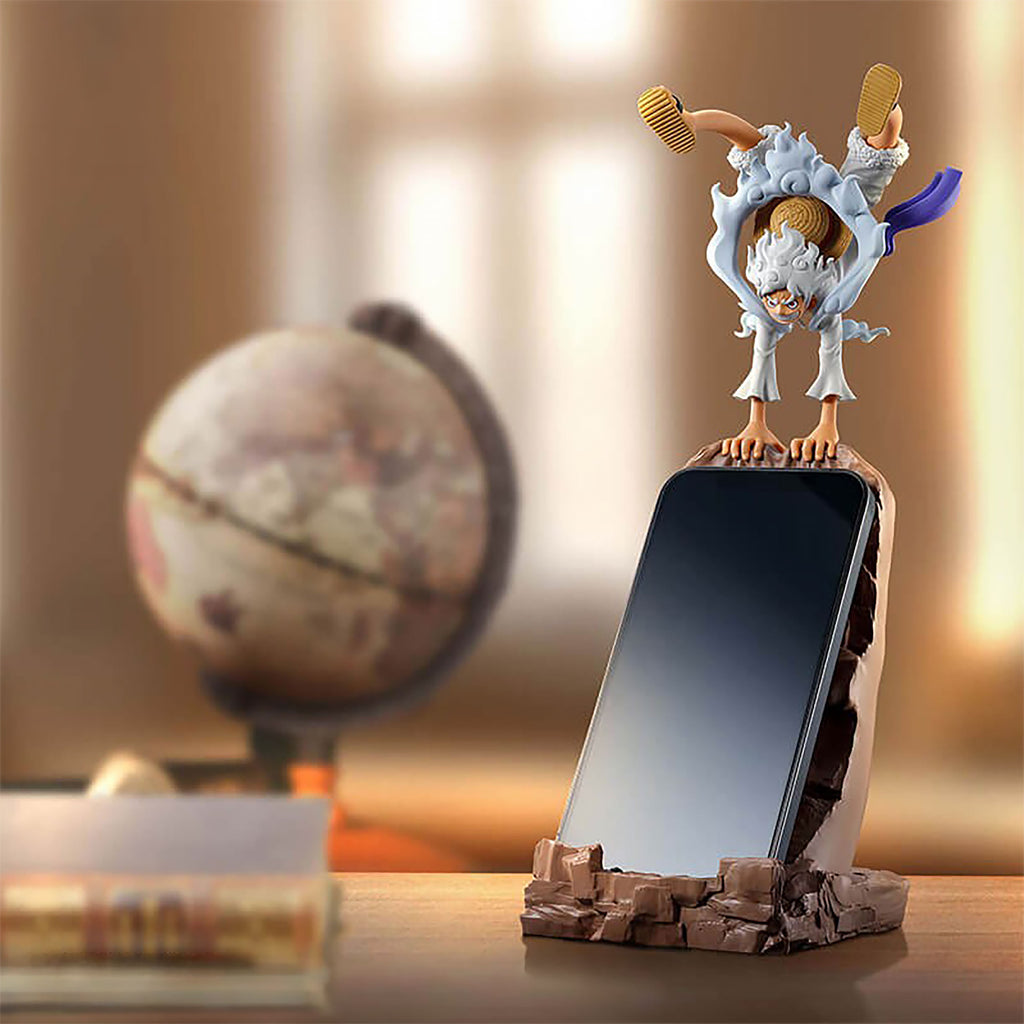 Imagen del producto One Piece: Gear 5 - Figura de Monkey D. Luffy como soporte para teléfono