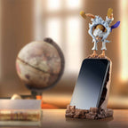 Imagen del producto One Piece: Gear 5 - Figura de Monkey D. Luffy como soporte para teléfono