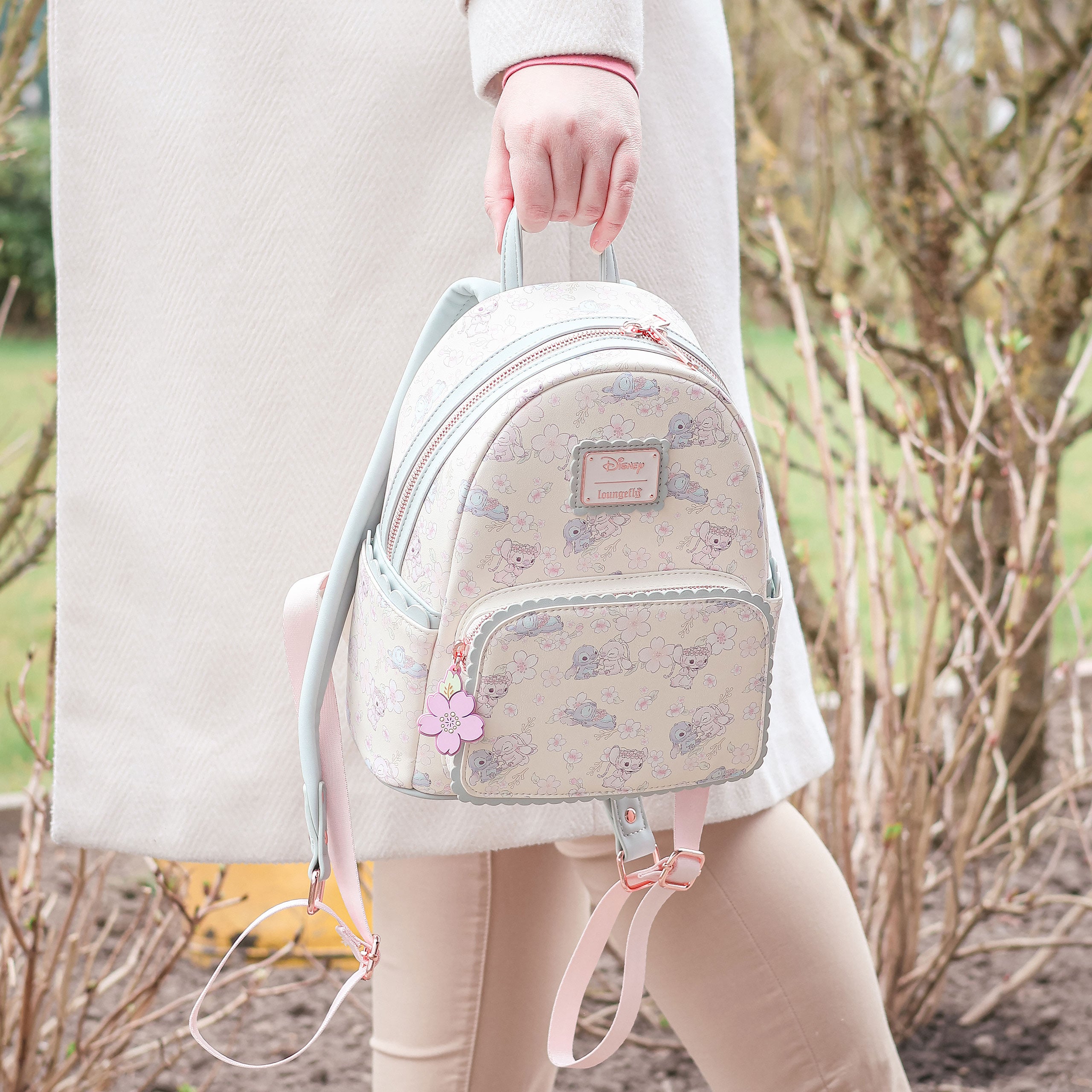 Imagen del producto Lilo & Stitch - Angel y Stitch Cherry Blossom Mini Mochila