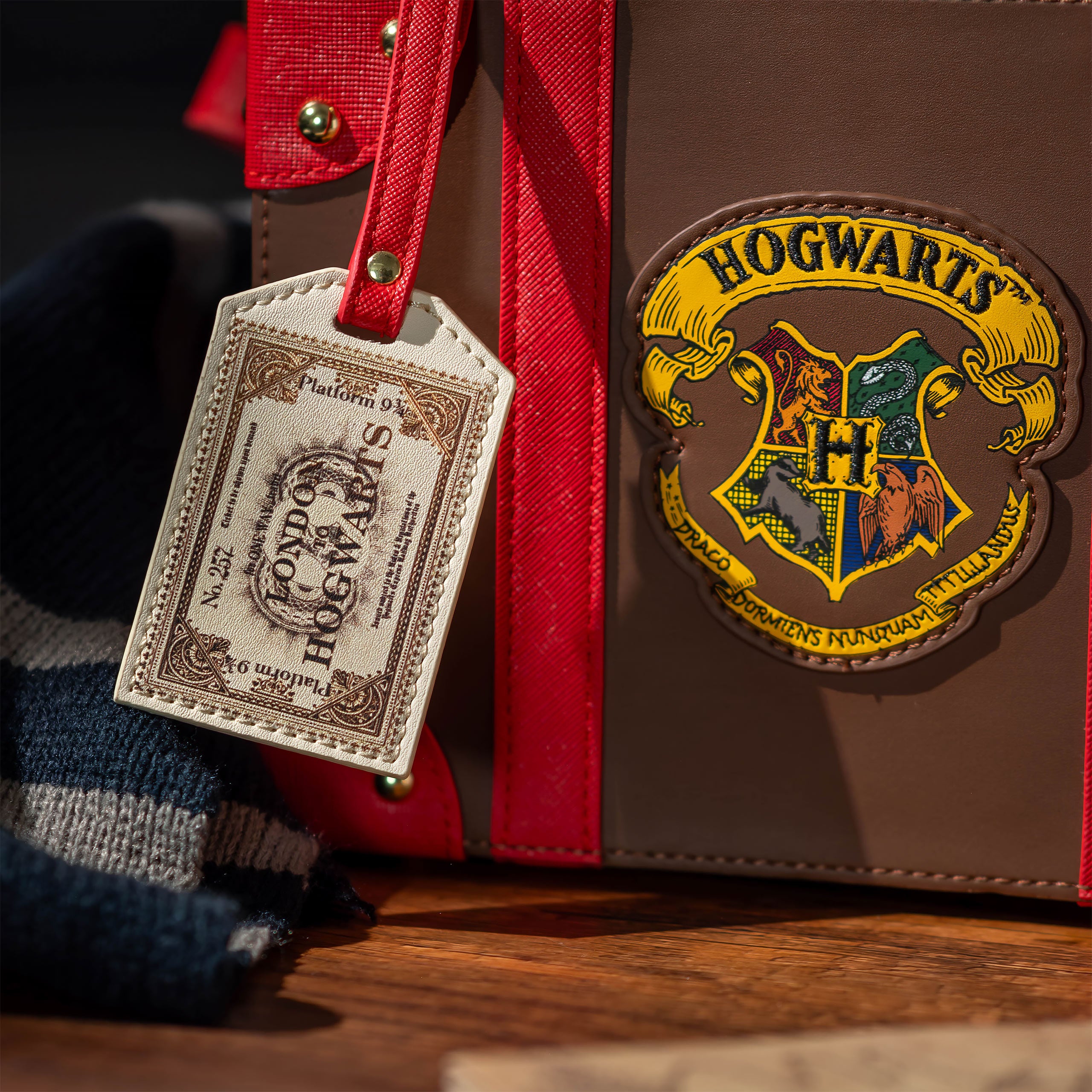 Imagen del producto Harry Potter - Bolso Crossbody Maleta del Expreso de Hogwarts