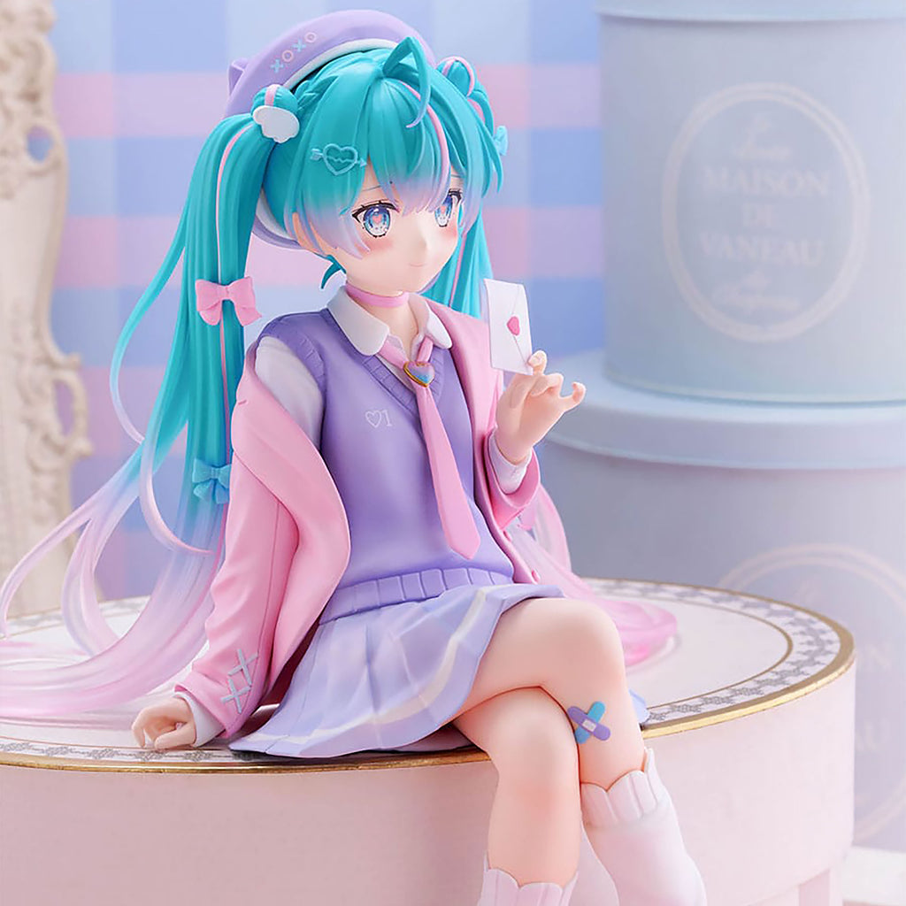 Imagen del producto Hatsune Miku - Love Blazer Tenitol Noodle Stopper Statue