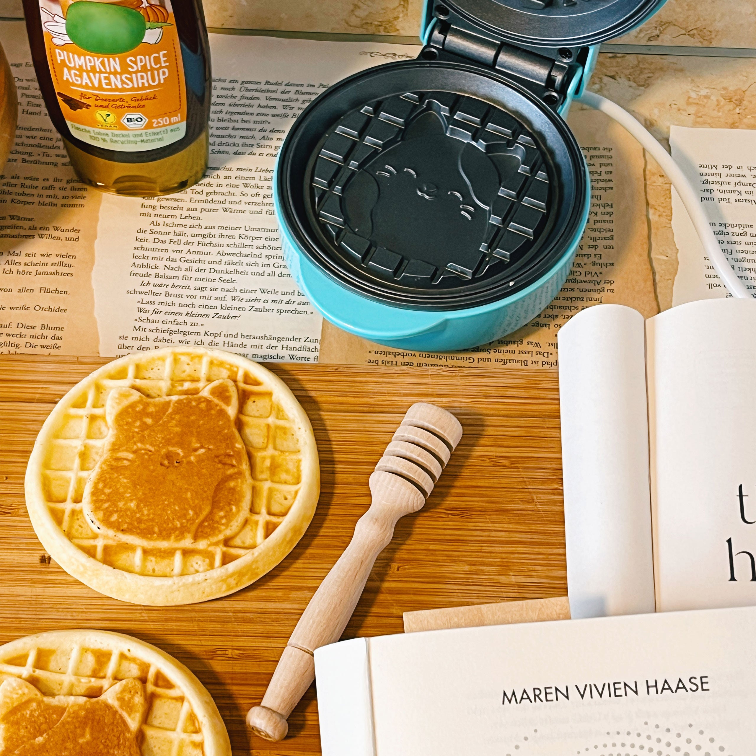 Product image Squishmallows - Cam The Cat Mini Waffle Maker