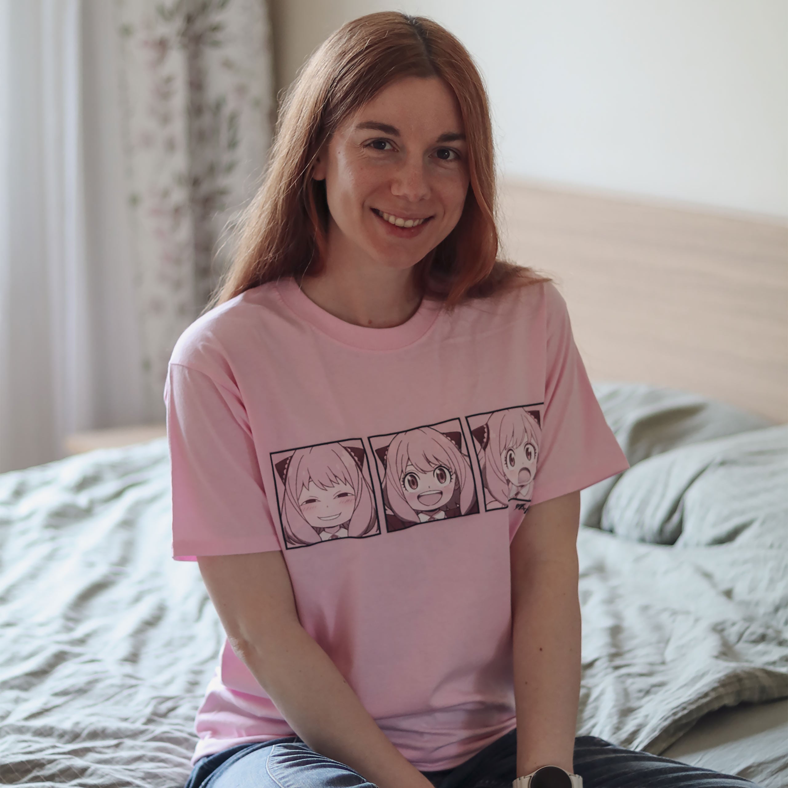 Imagen del producto Spy x Family - Camiseta Anya rosa