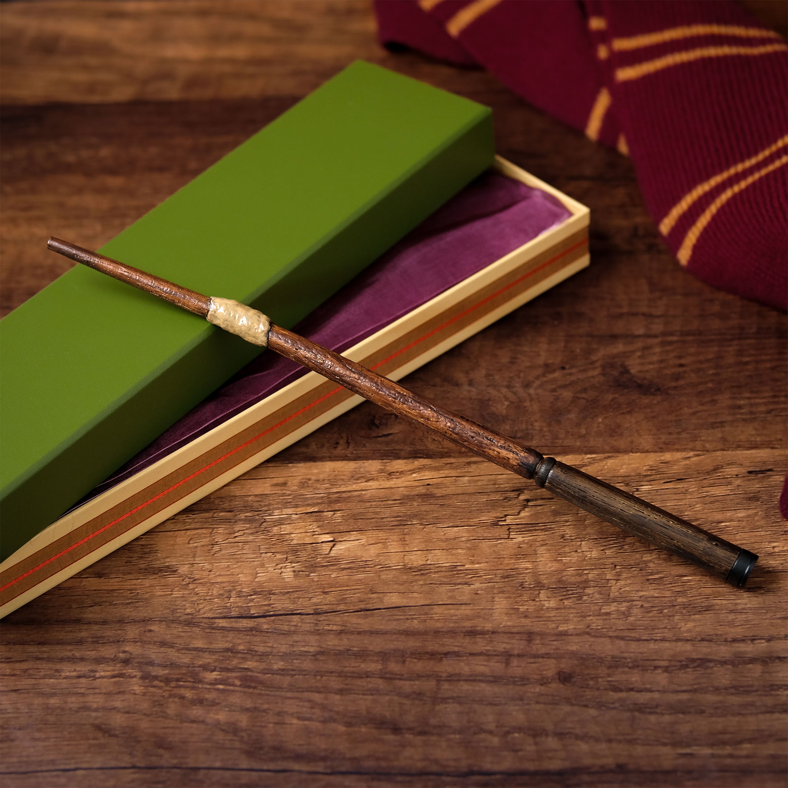 Imagen del producto Primera Varita de Ron Weasley - Colección de Primeras Varitas de Harry Potter