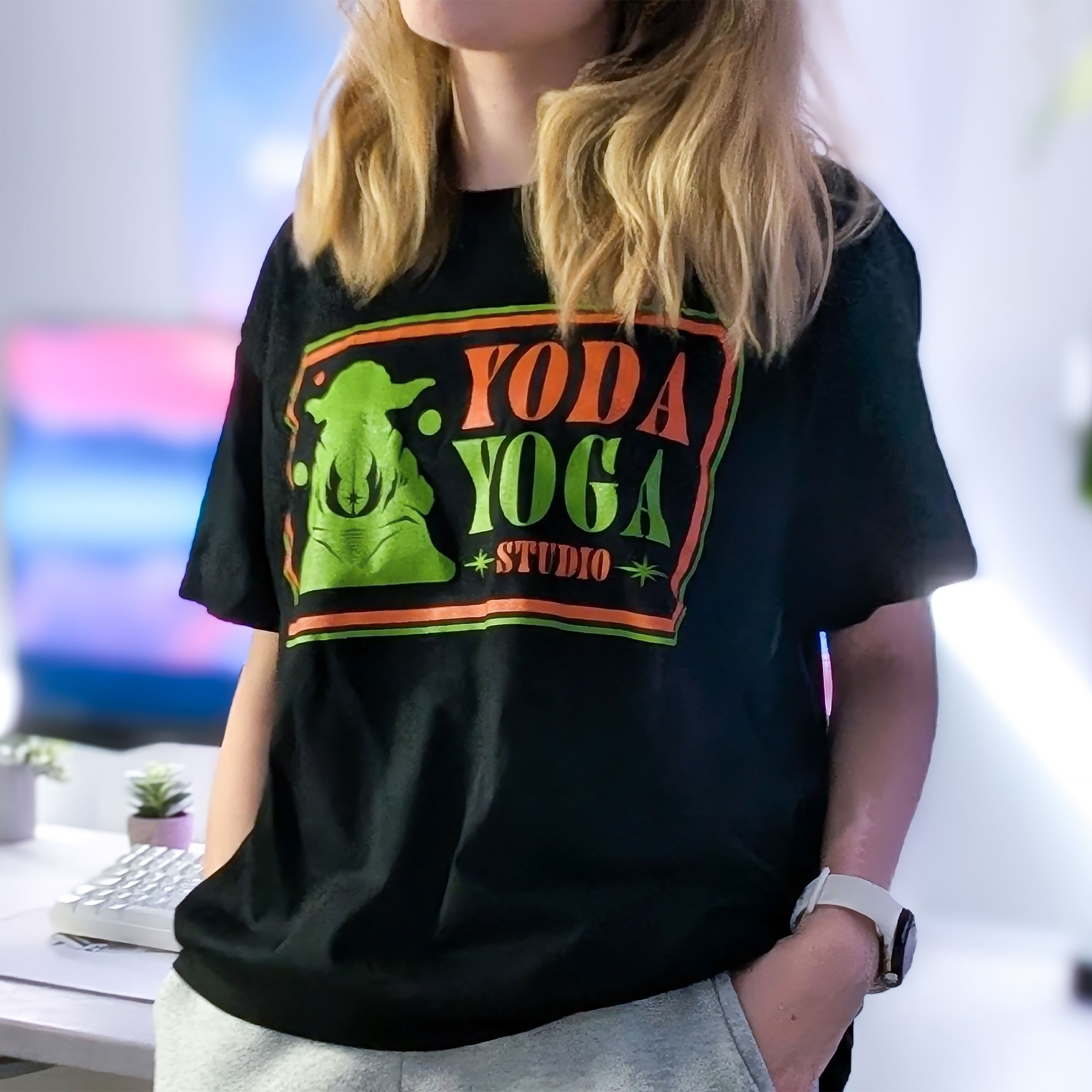 Imagen del producto Star Wars - Camiseta Yoda Yoga Studio negra